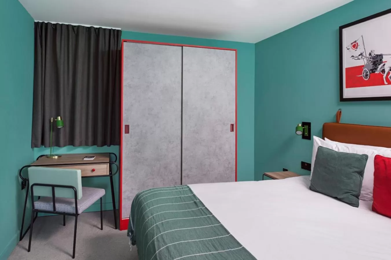 Bed in Church Street by Supercity Aparthotels