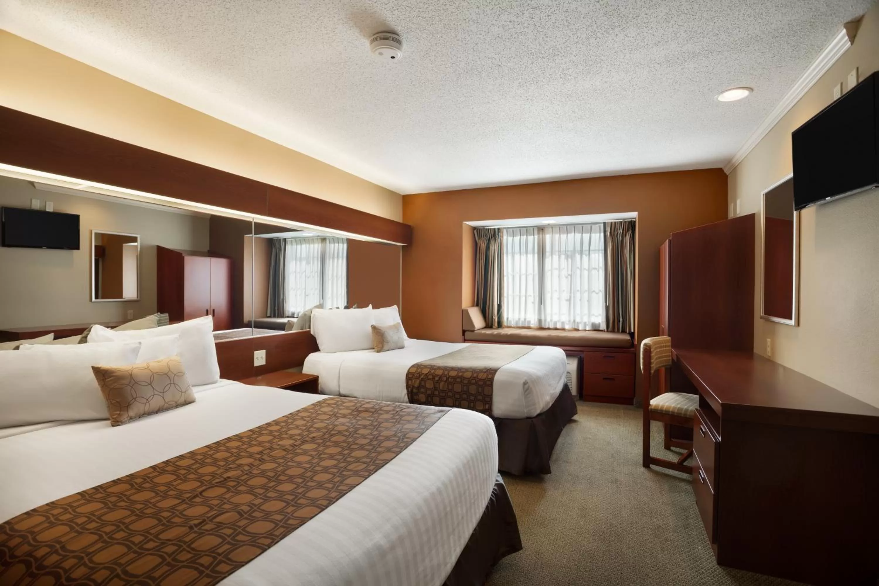 Photo of the whole room, Bed in Microtel Inn & Suites by Wyndham Dover New Hampshire