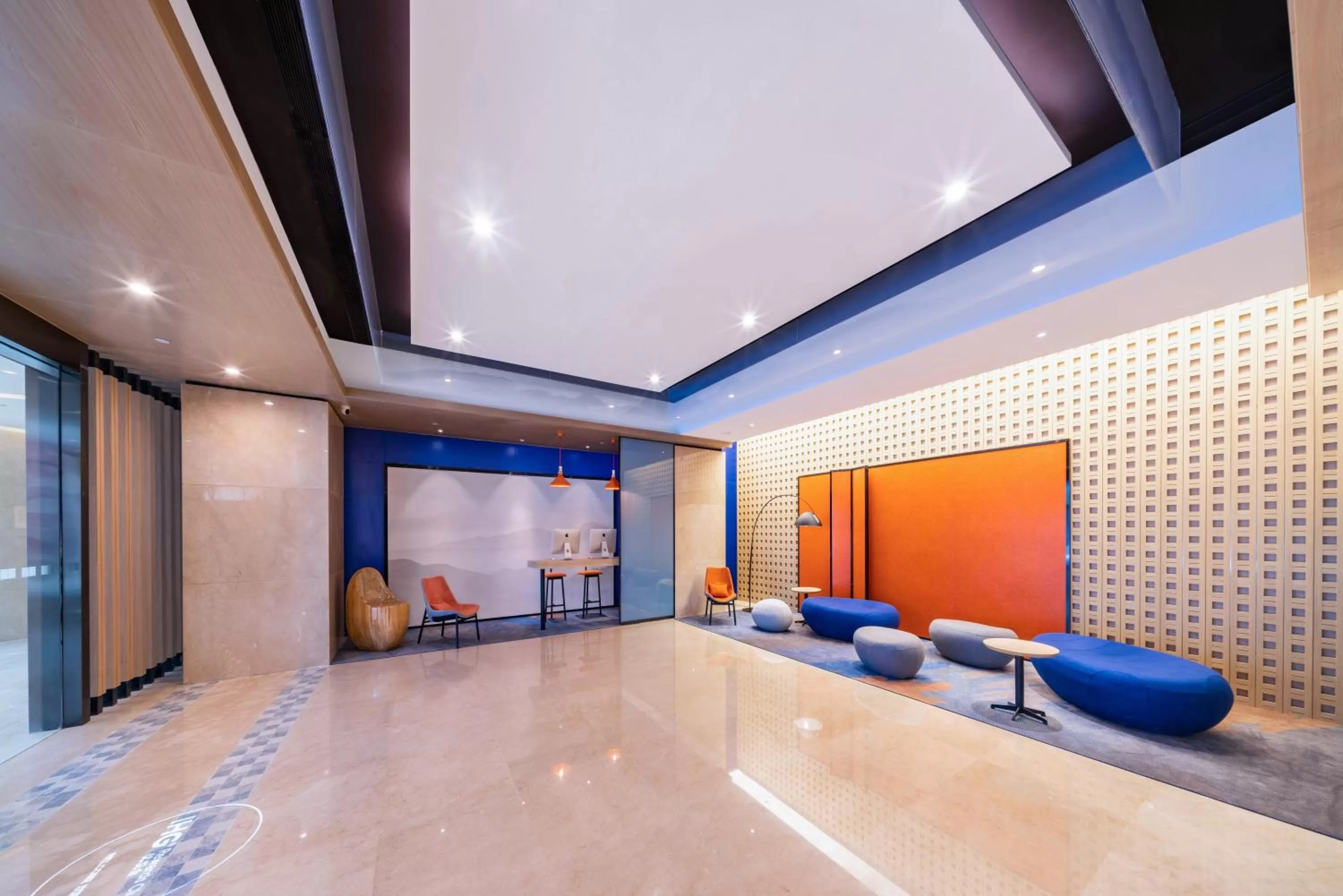Property building, Lobby/Reception in Holiday Inn Express Hangzhou Westlake East, an IHG Hotel