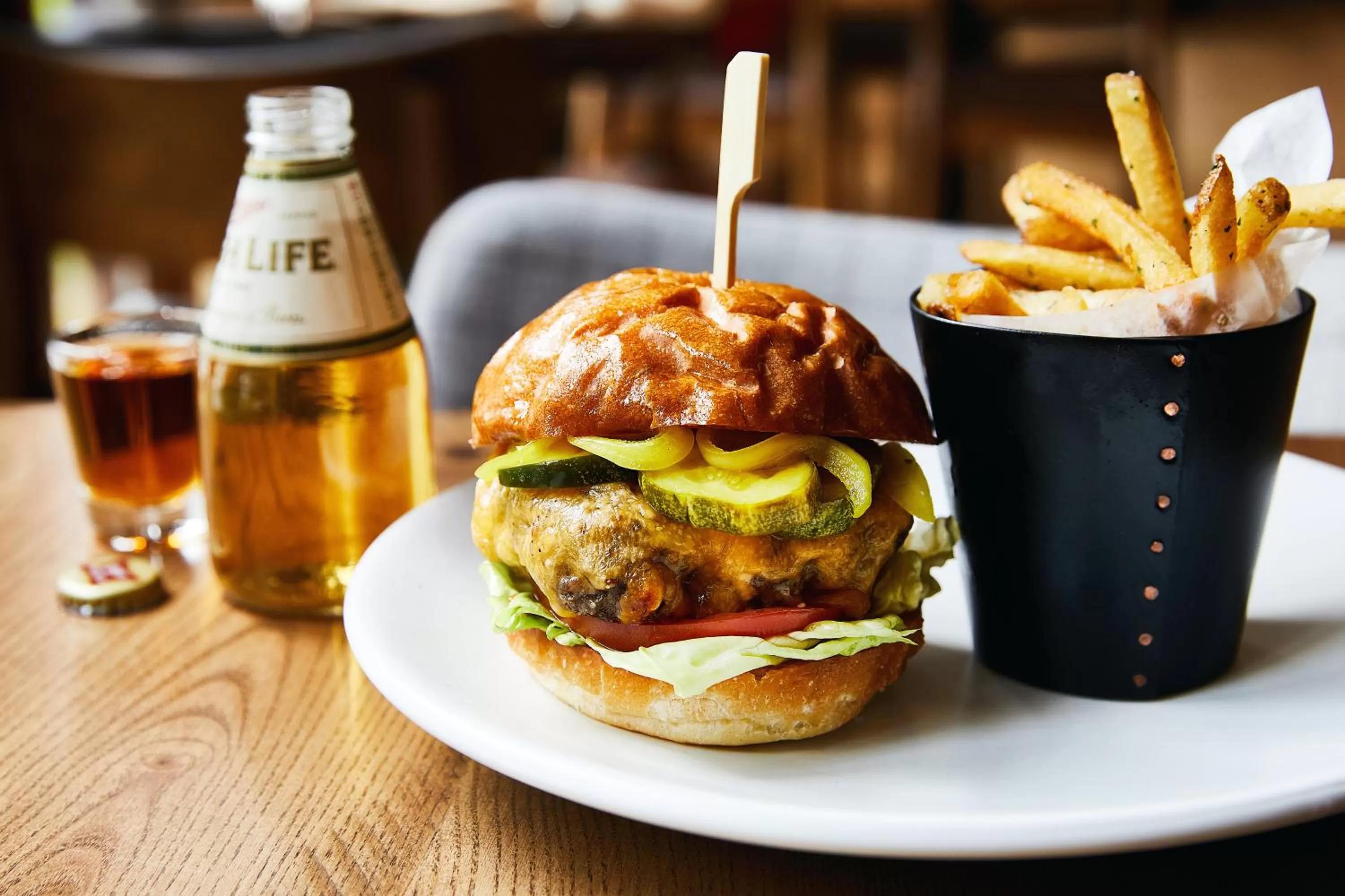 Restaurant/places to eat in Kimpton Riverplace Hotel by IHG