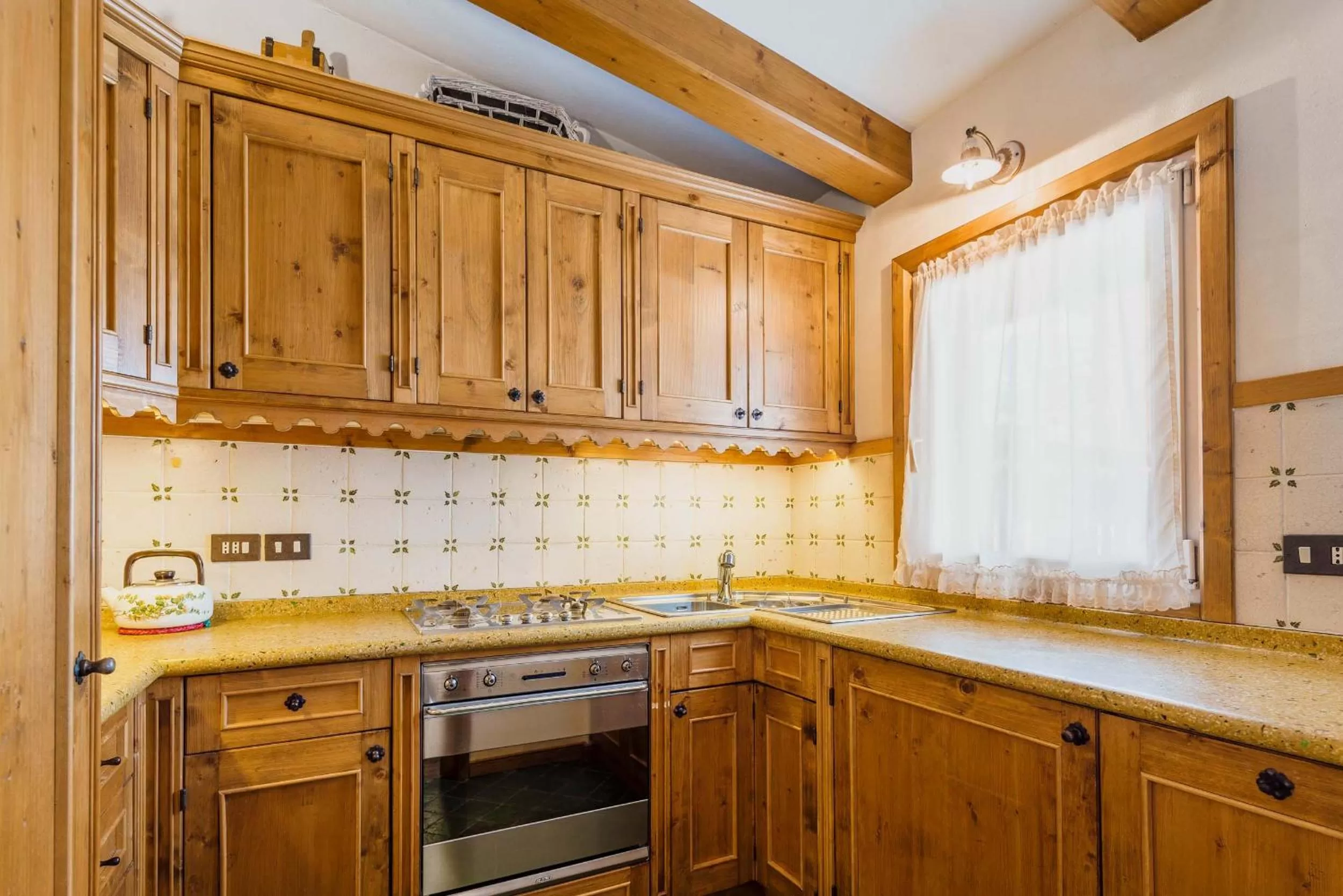 Kitchen or kitchenette in Hotel Aquila