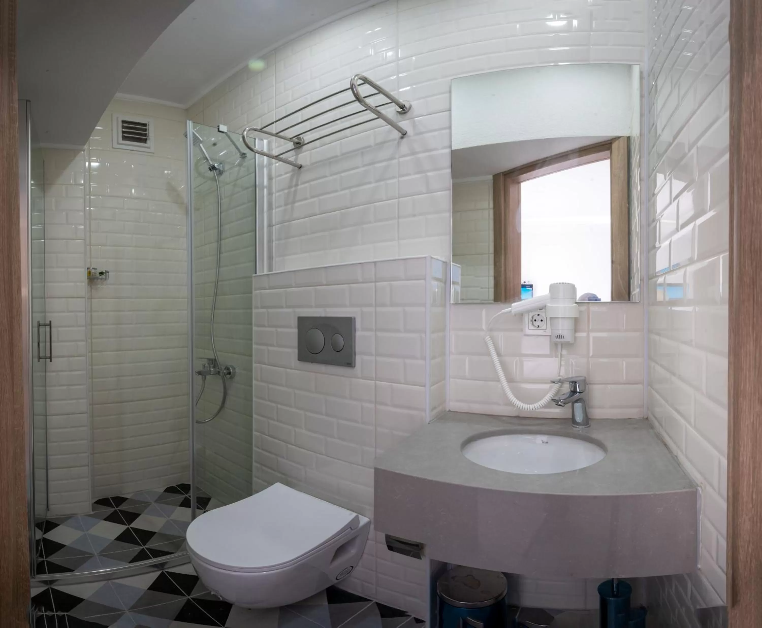 Bathroom in Okda Hotel