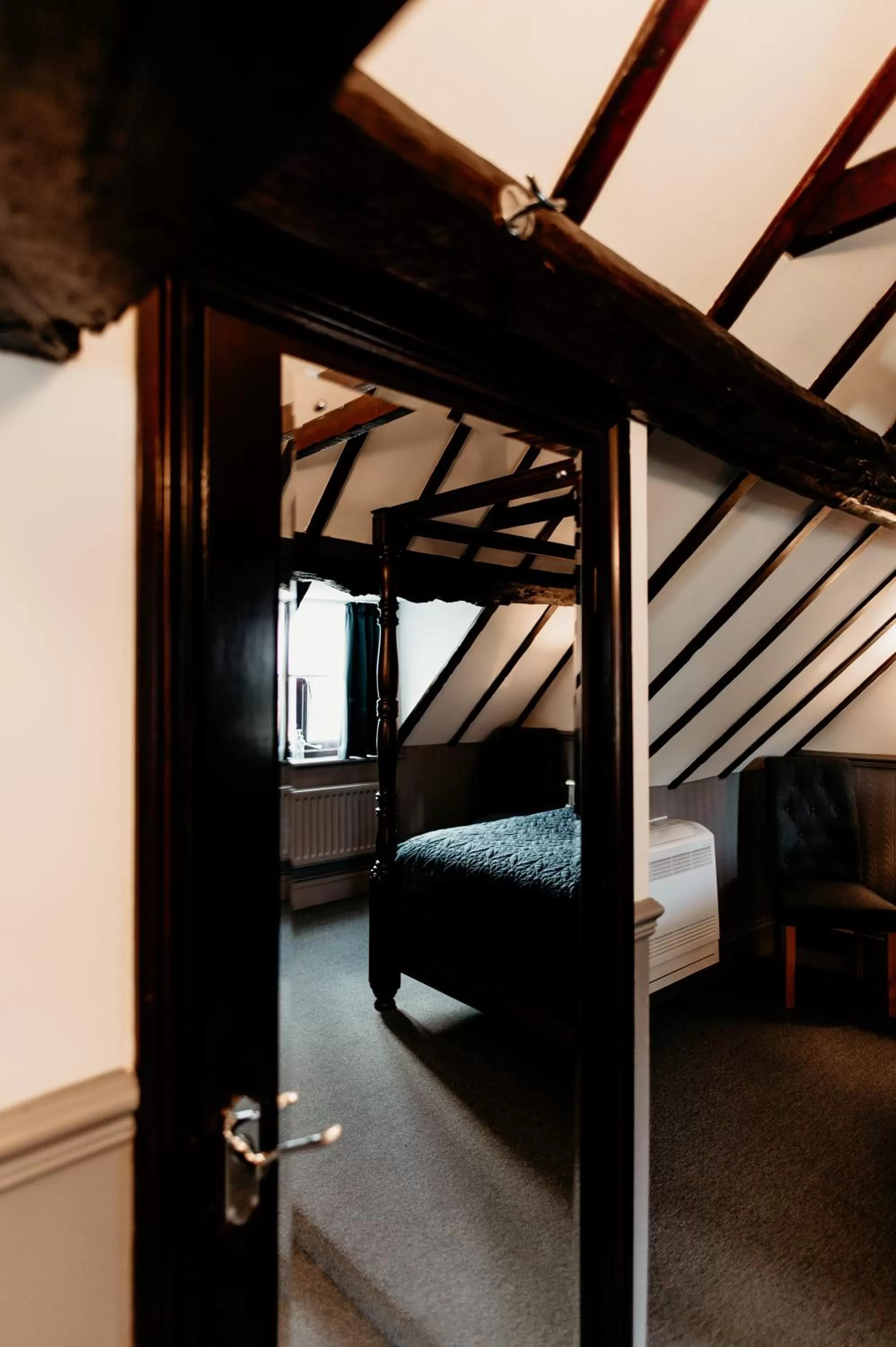 Bed in Oak Farm Hotel