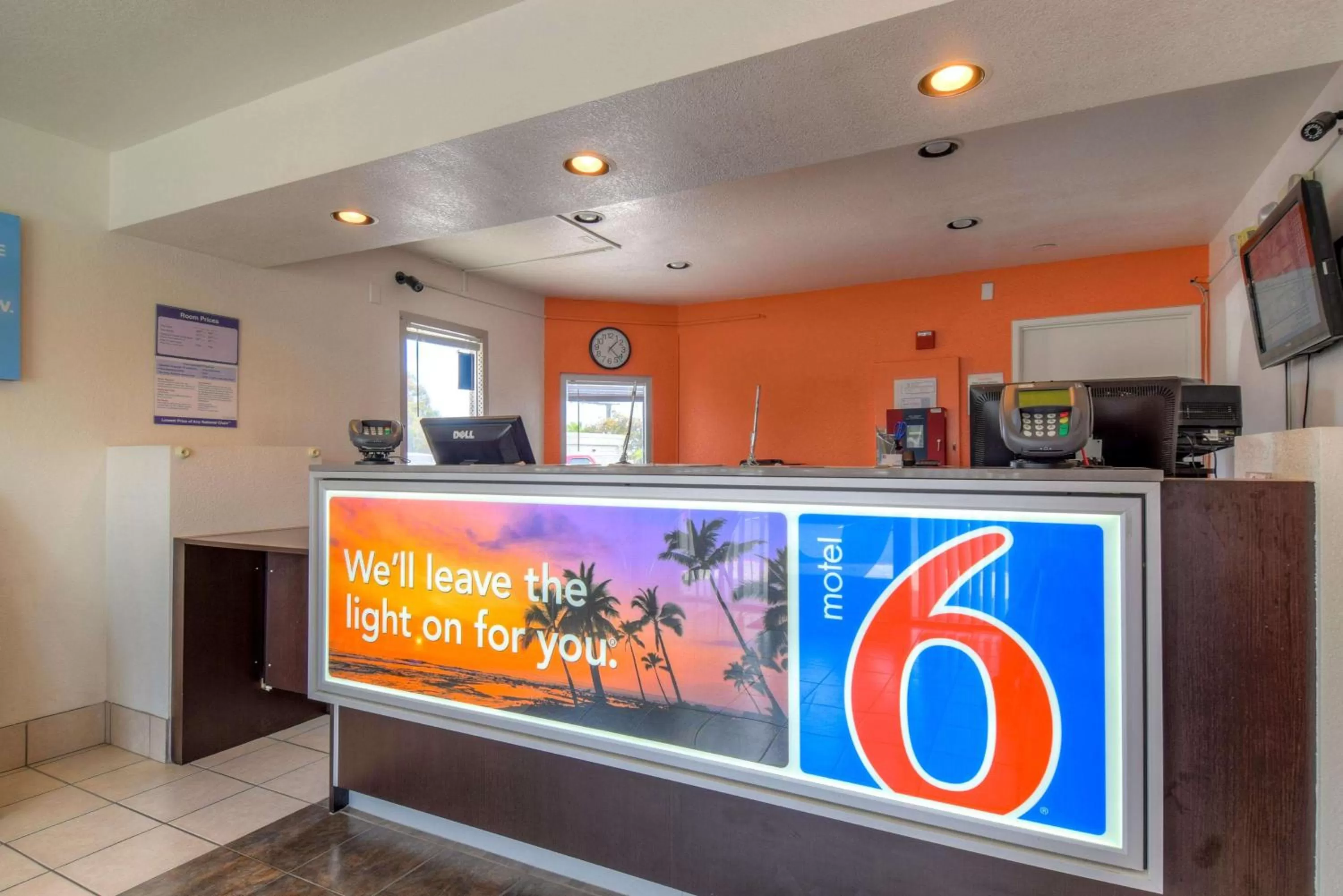 Lobby or reception in Motel 6-Chula Vista, CA - San Diego