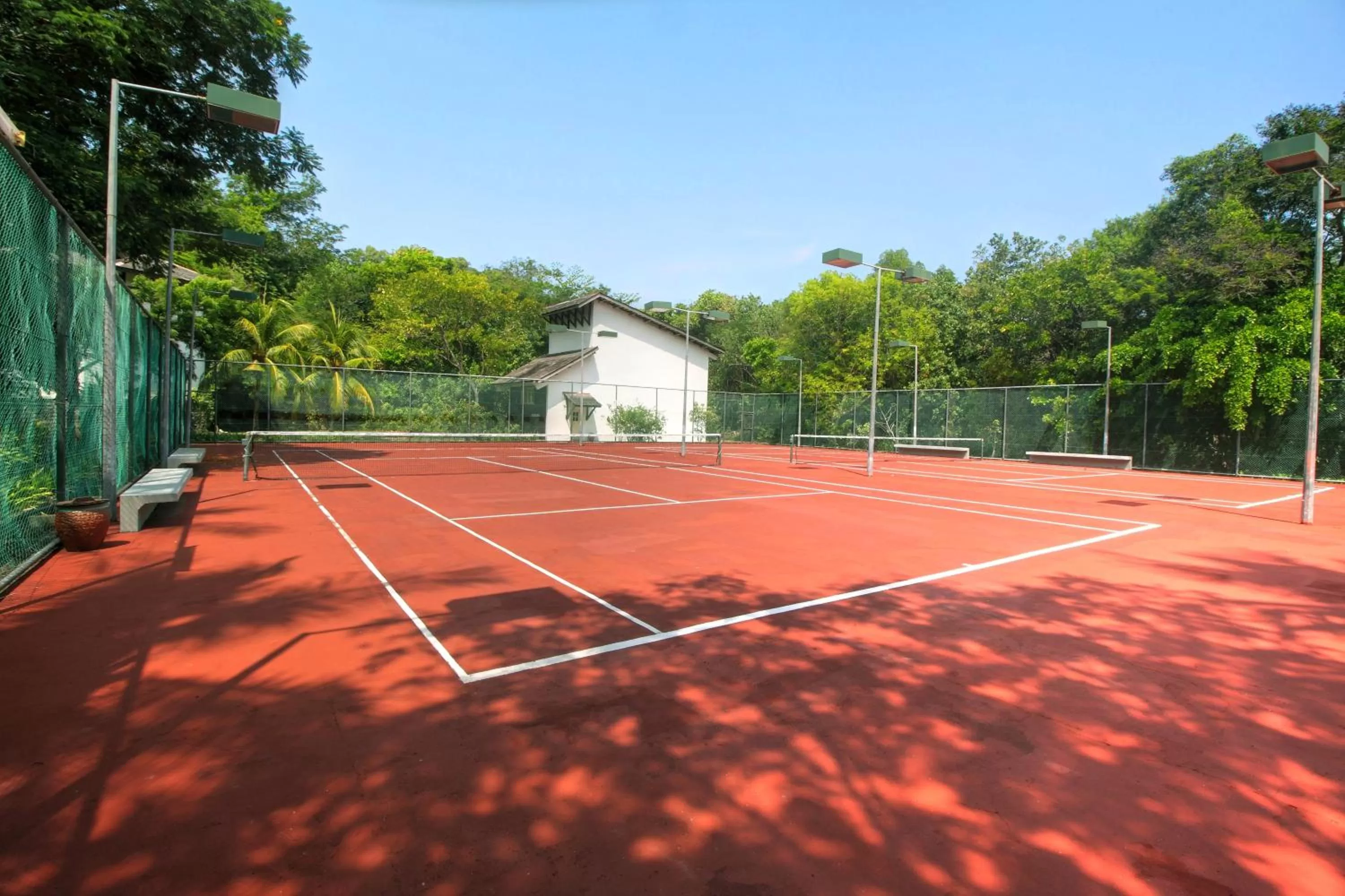 Tennis court in Rebak Island Resort & Marina, Langkawi 大自然 野生动物与美食爱好者的天堂