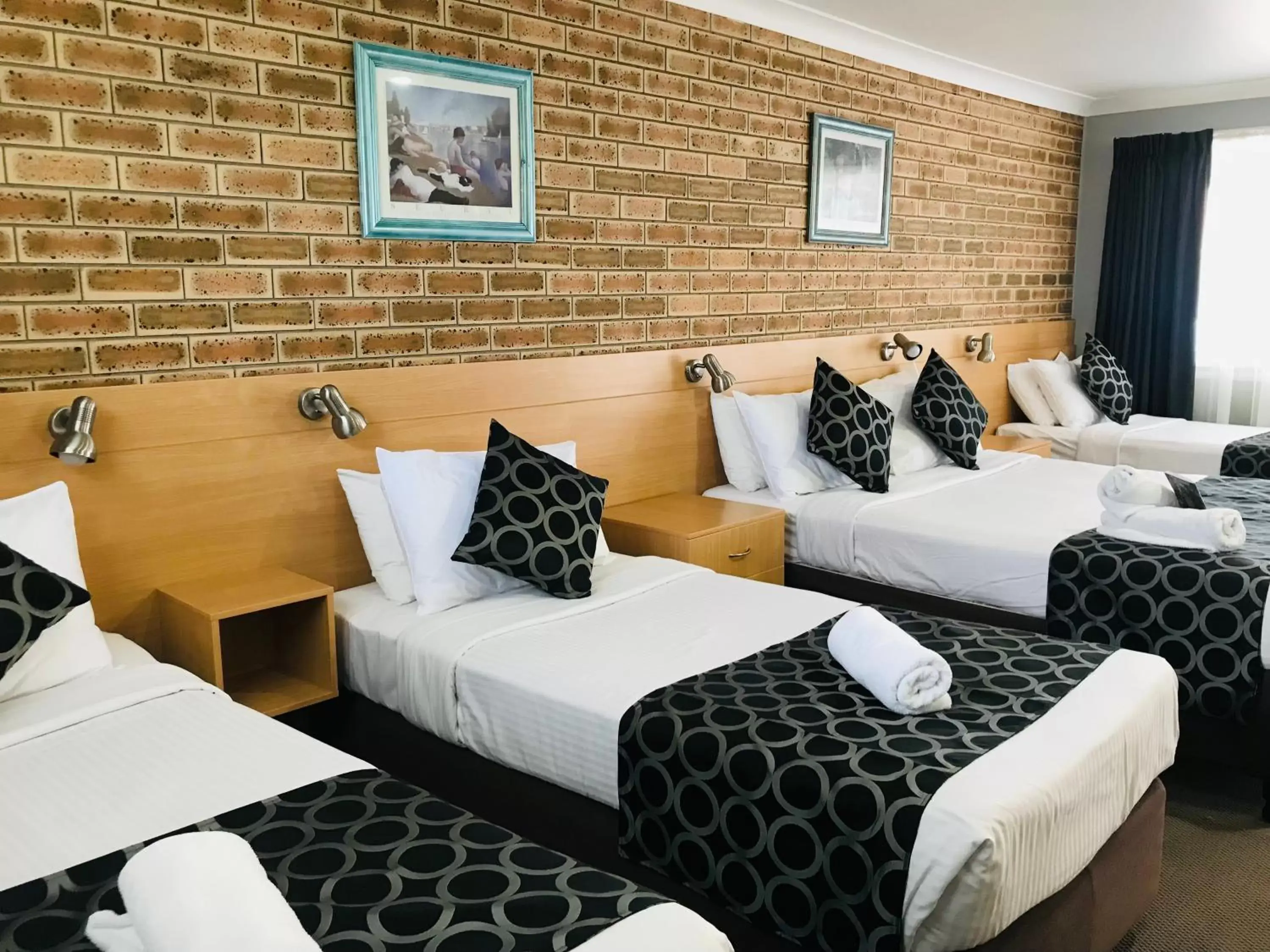 Classic Family Room in Jumbuck Motor Inn Classic Family Room in Jumbuck Motor Inn