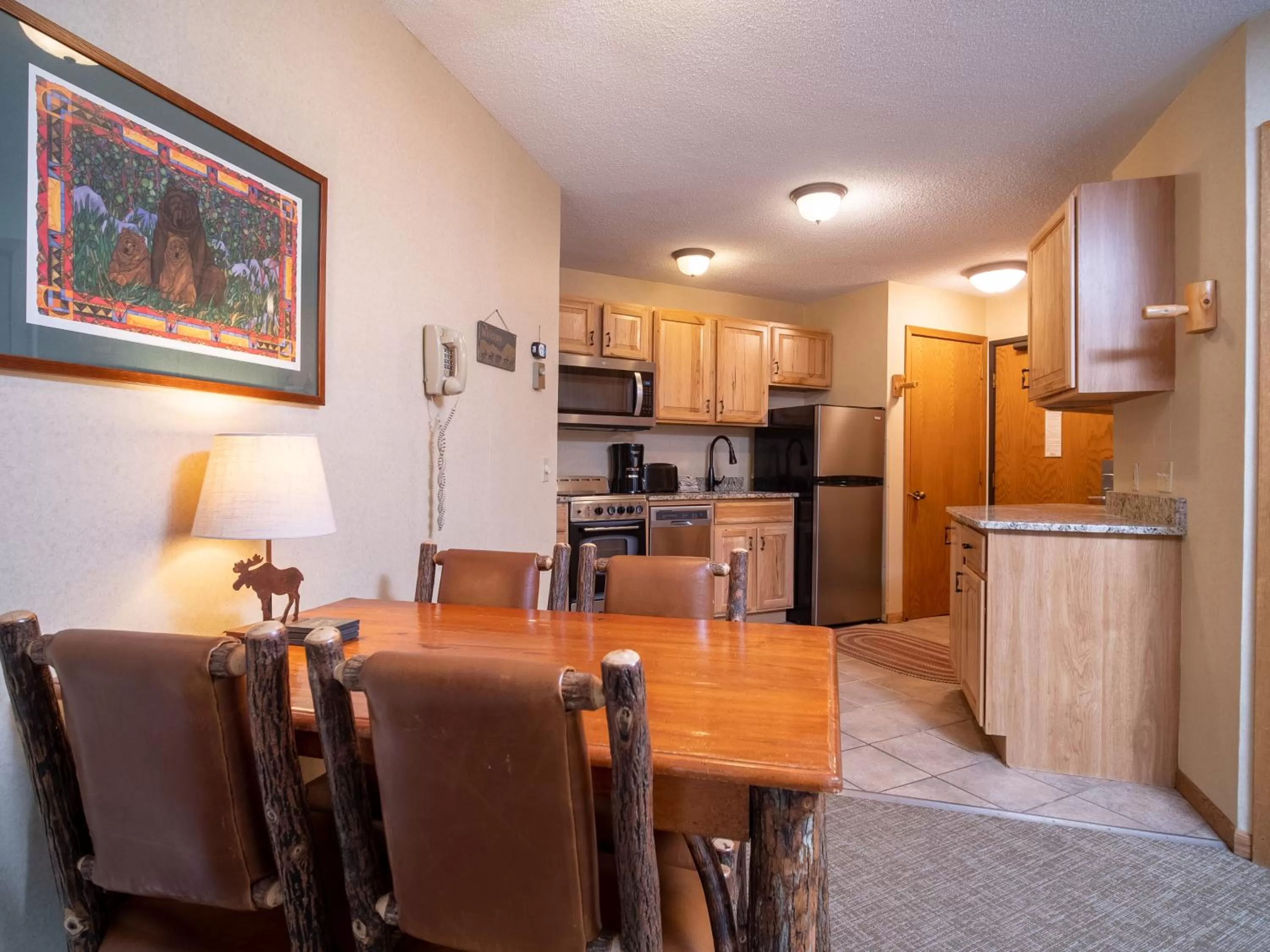 Kitchen/Kitchenette in Caribou Highlands Lodge