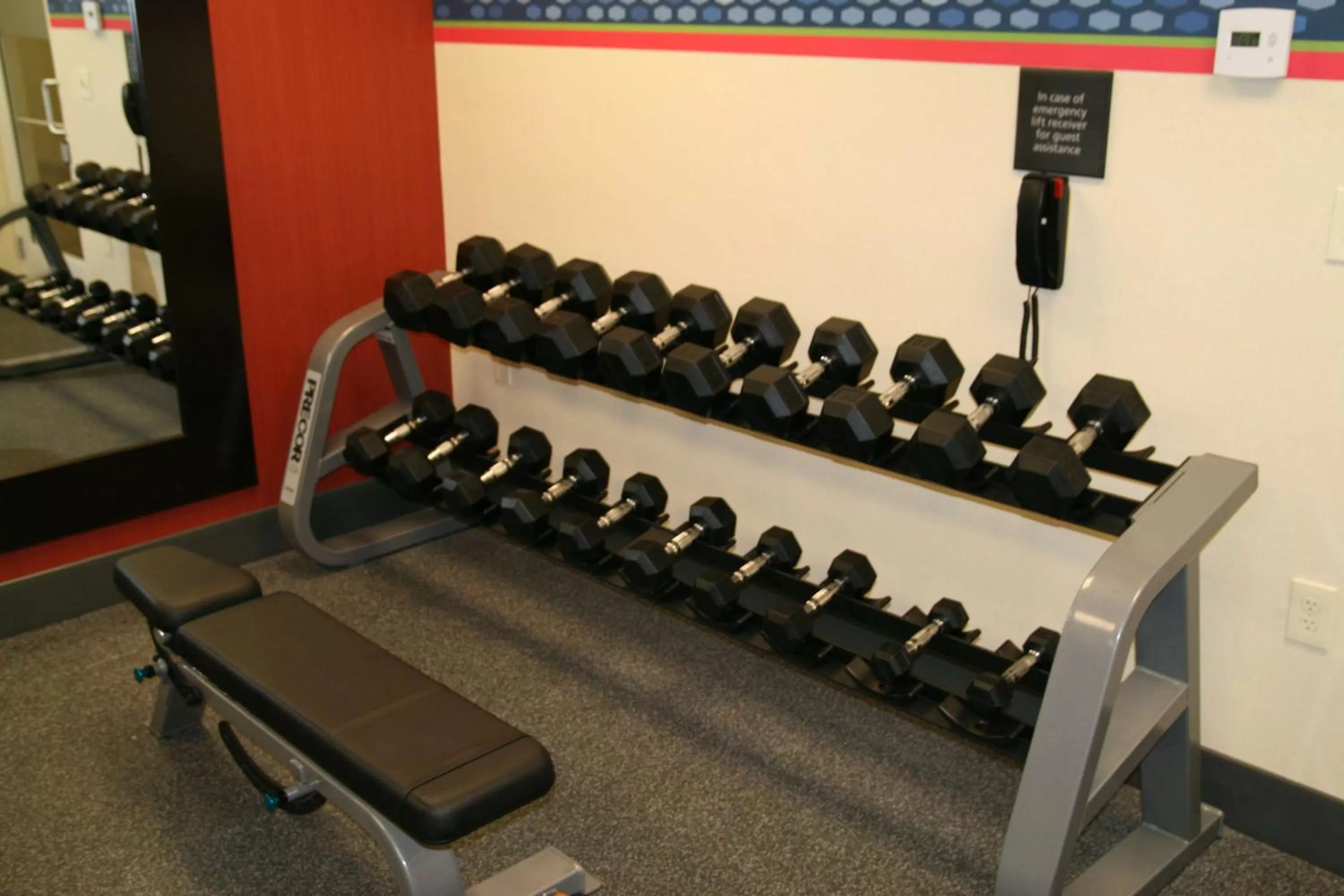 Fitness centre/facilities in Hampton Inn Richmond - Airport