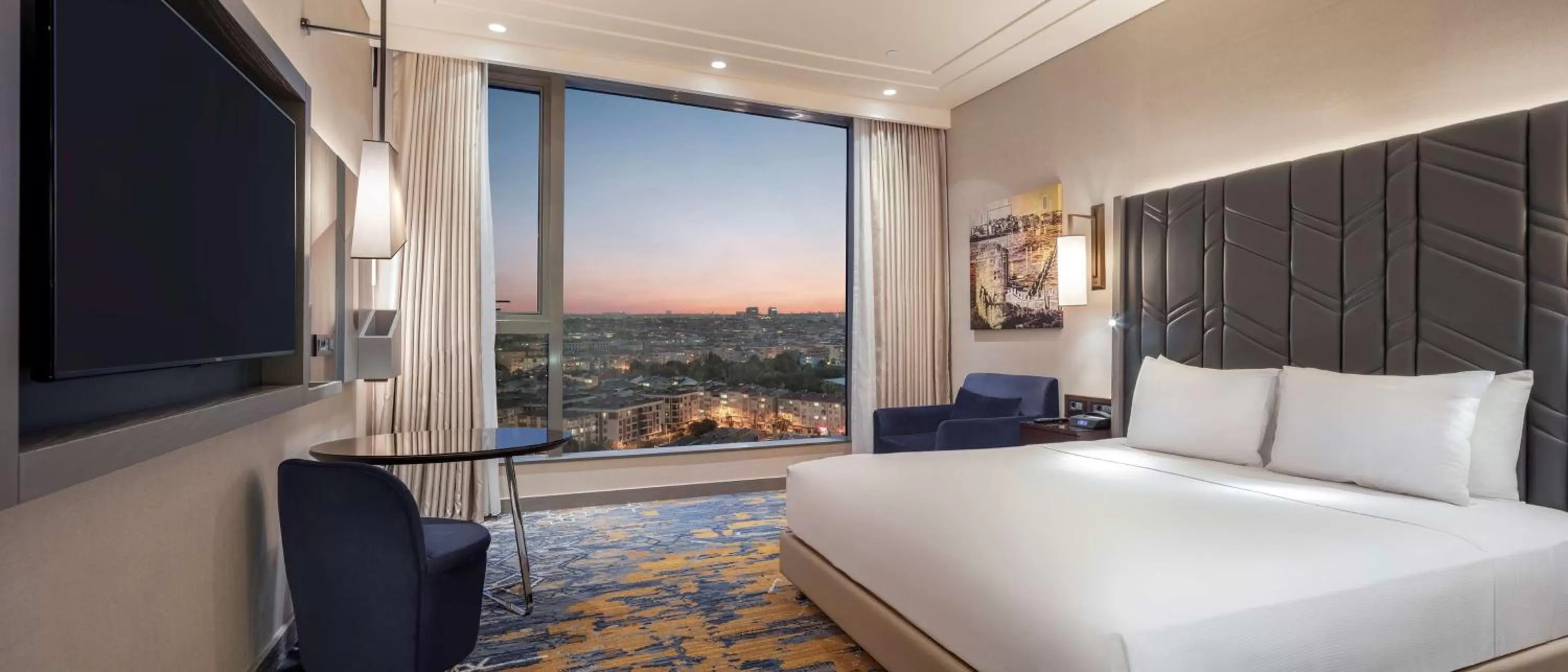 Bed in Hilton Istanbul Bakirkoy