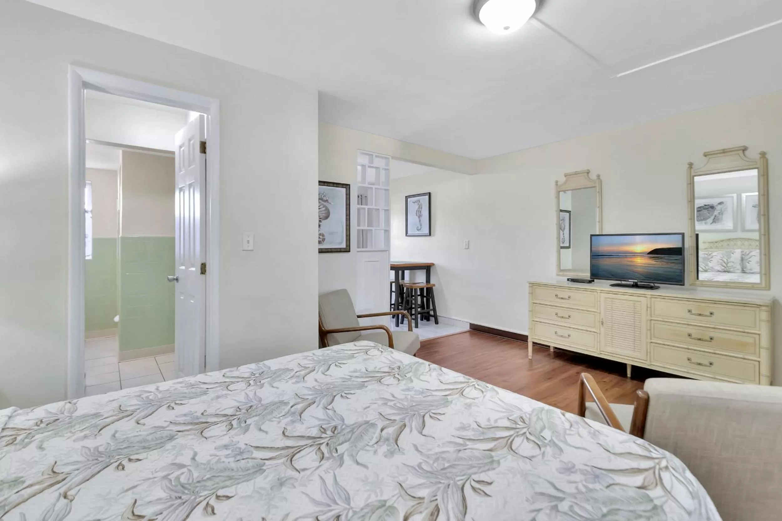 Bedroom, Bed in Seahorse Guesthouse