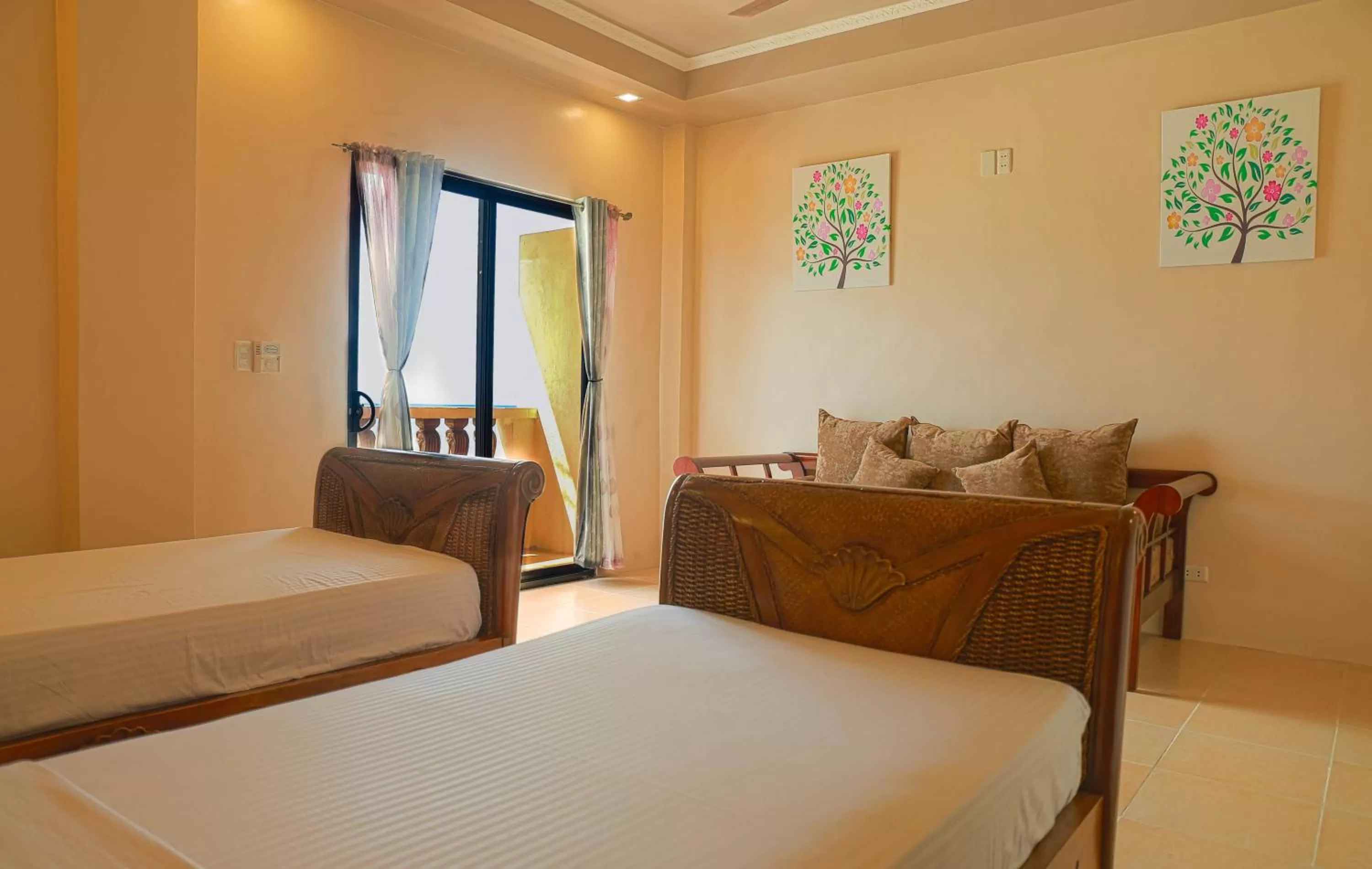 Bed in Turtle Bay Dive Resort