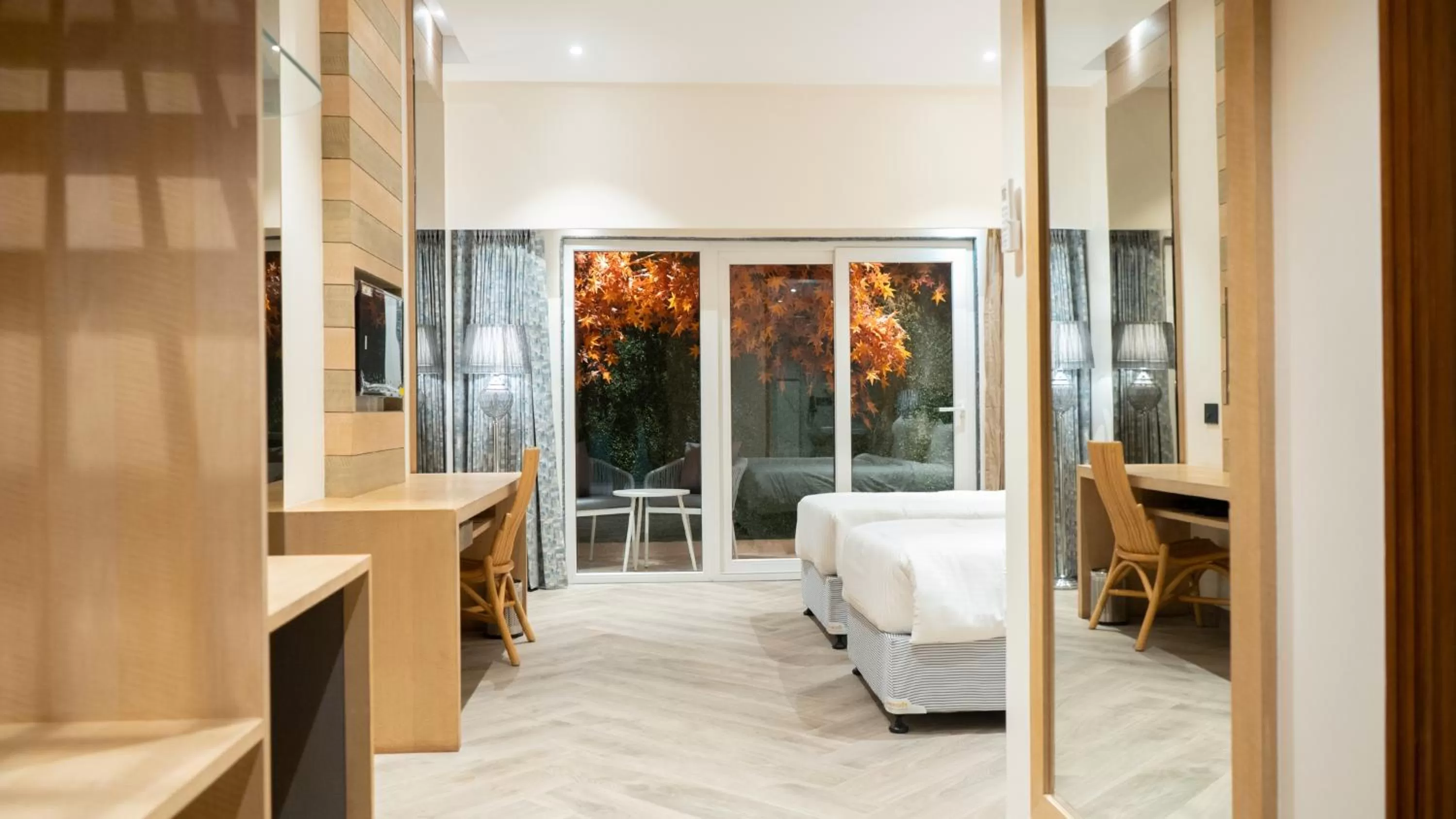 Photo of the whole room, Bed in Clarks Inn Suites Kangra