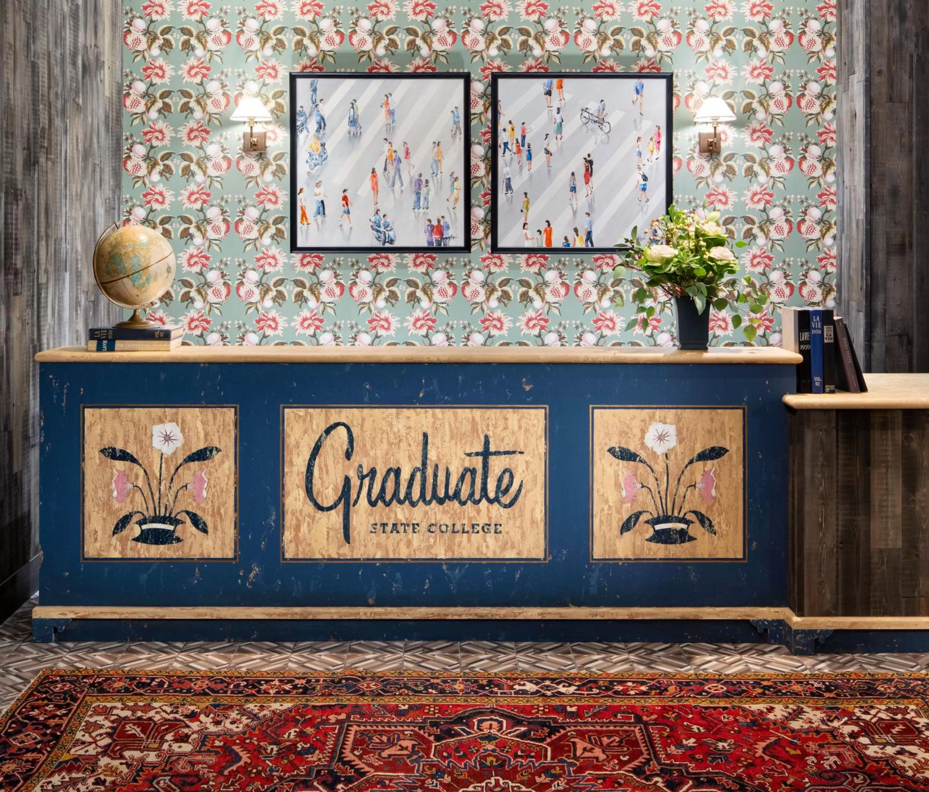 Lobby or reception in Graduate by Hilton State College