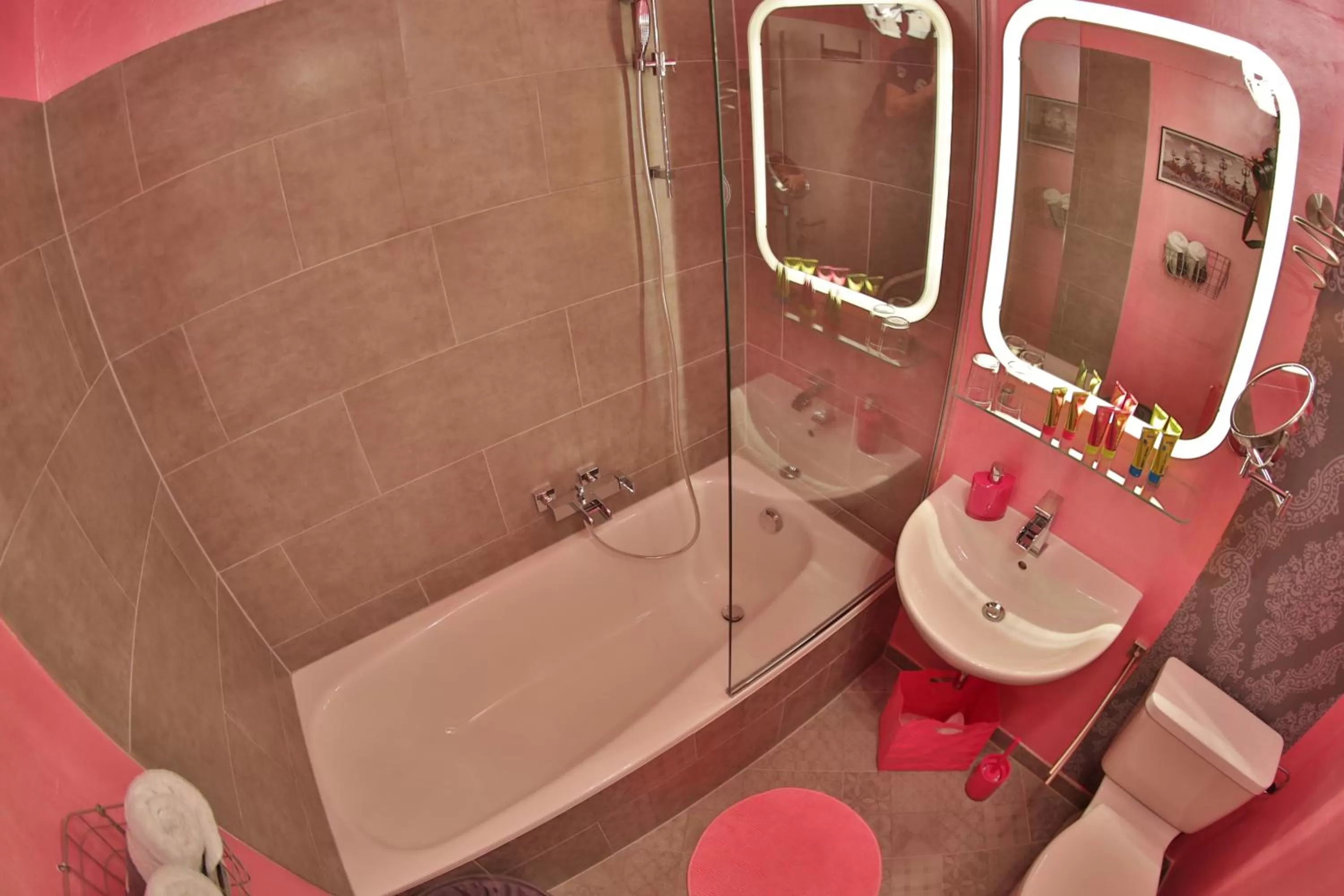 Toilet, Bathroom in Das Hotel Stern 24h self-check-in