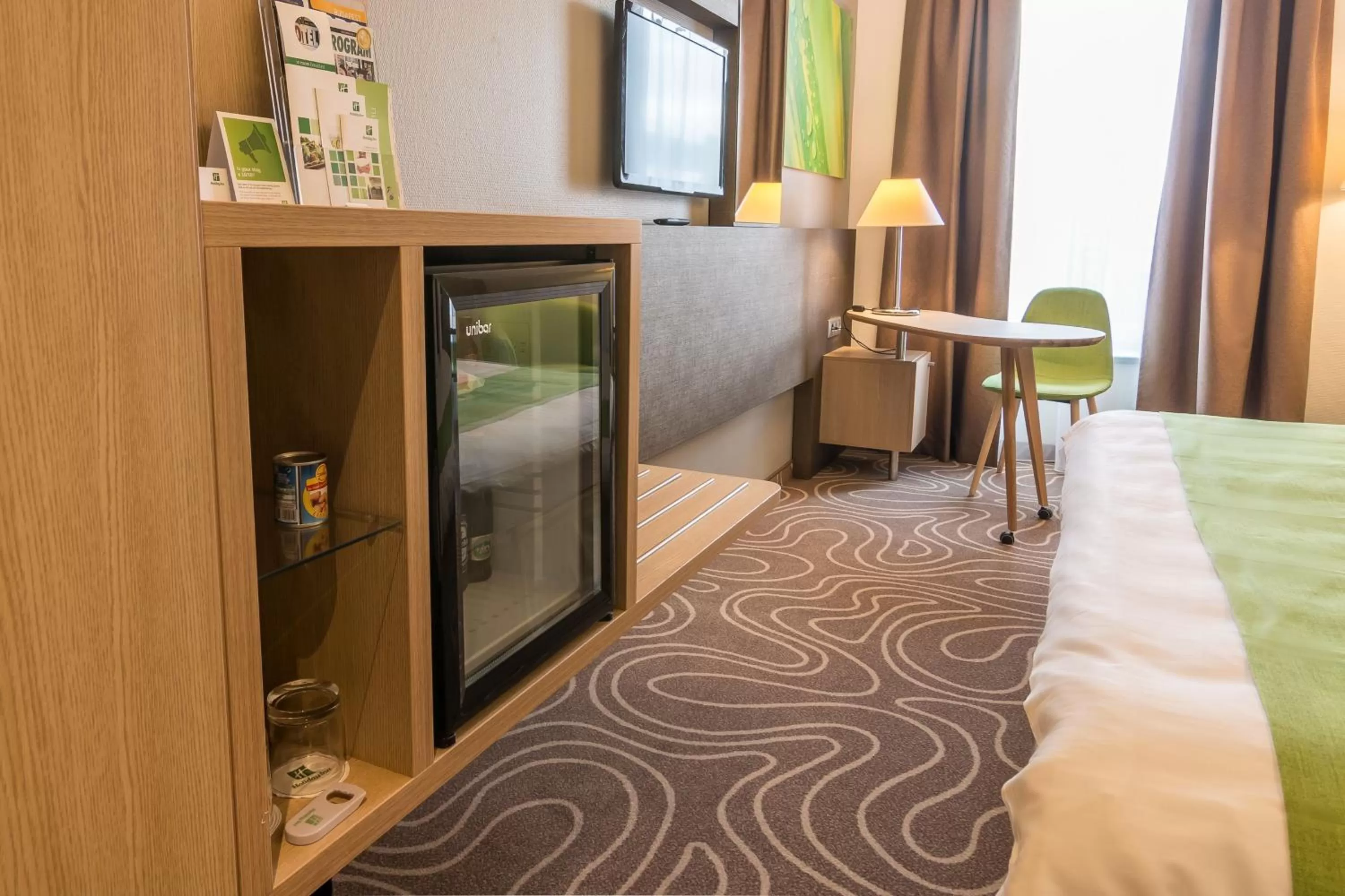 Photo of the whole room, Bed in Holiday Inn Budapest-Budaörs by IHG