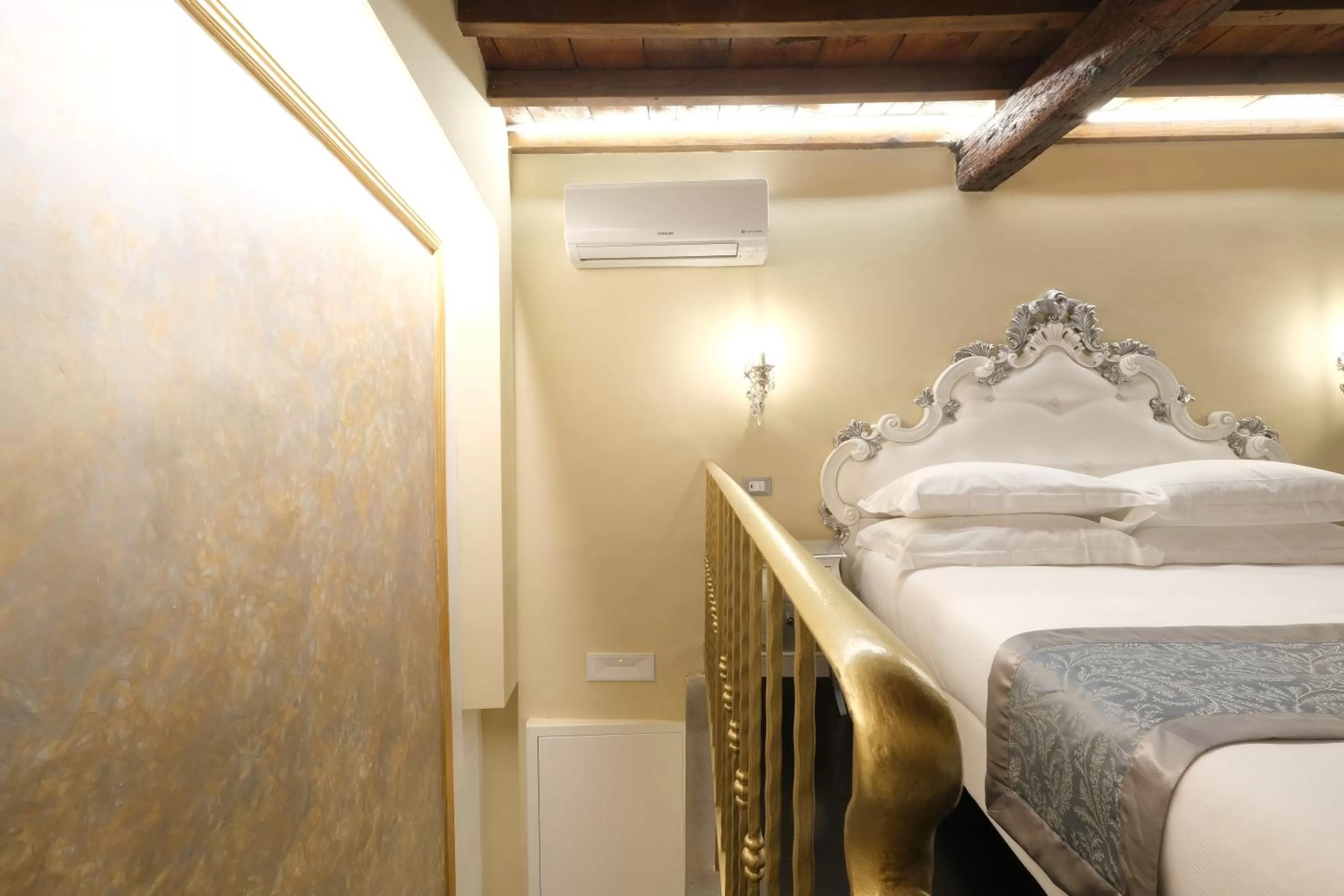 Bedroom, Bed in B&B Kingsman