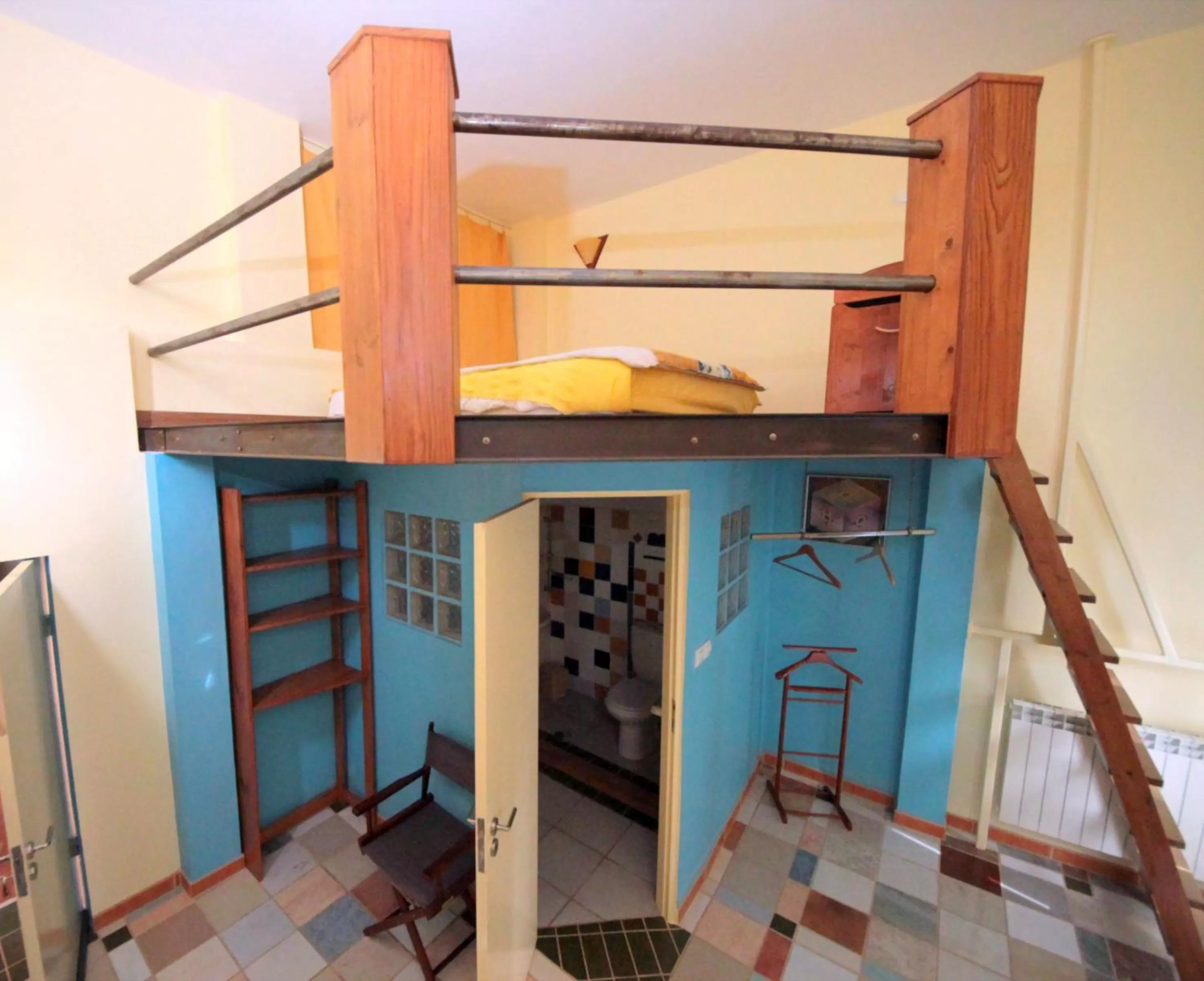 Double Room with Private Bathroom in Casa 3 Águias