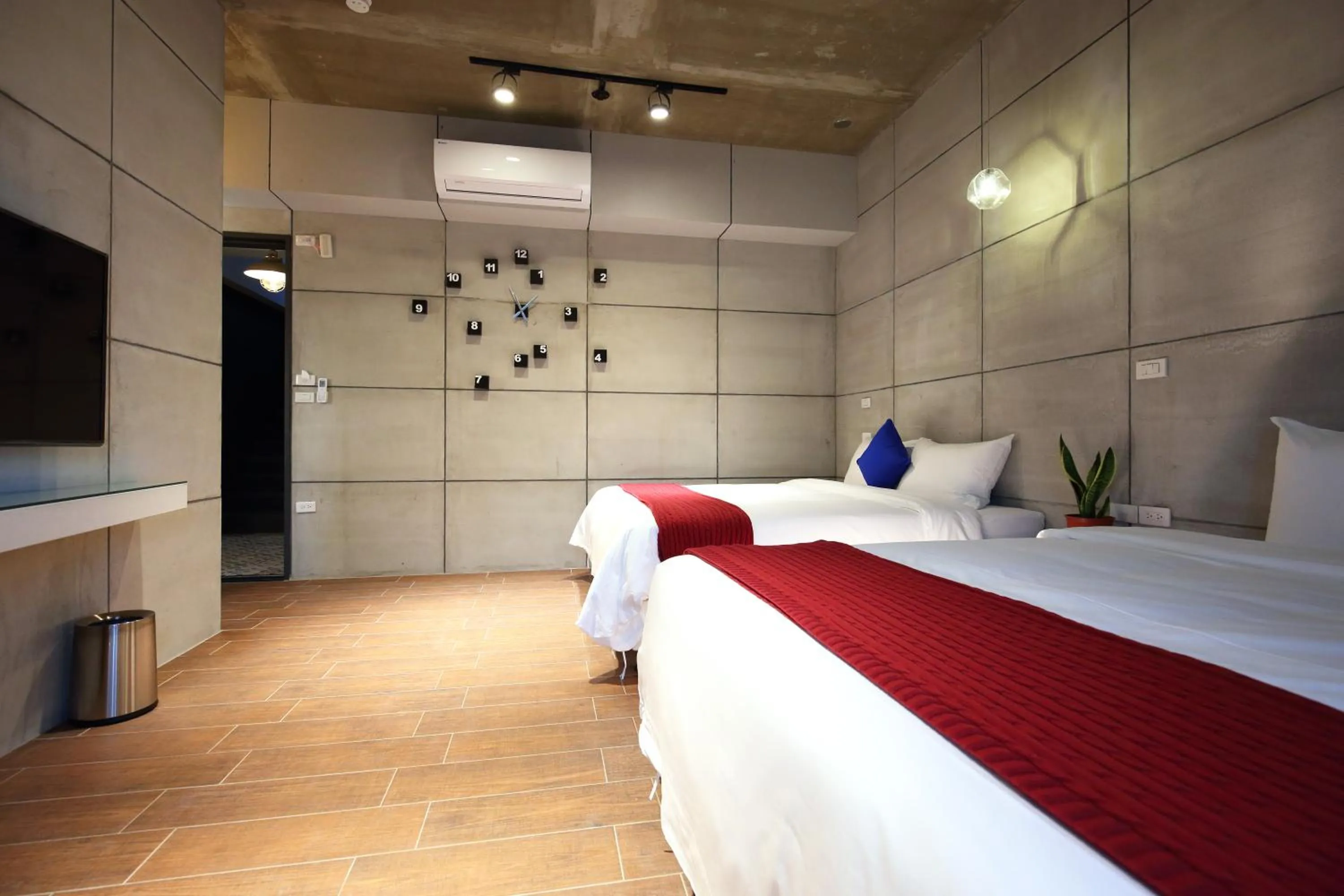 指南針民宿2178 & 工殿民宿2182