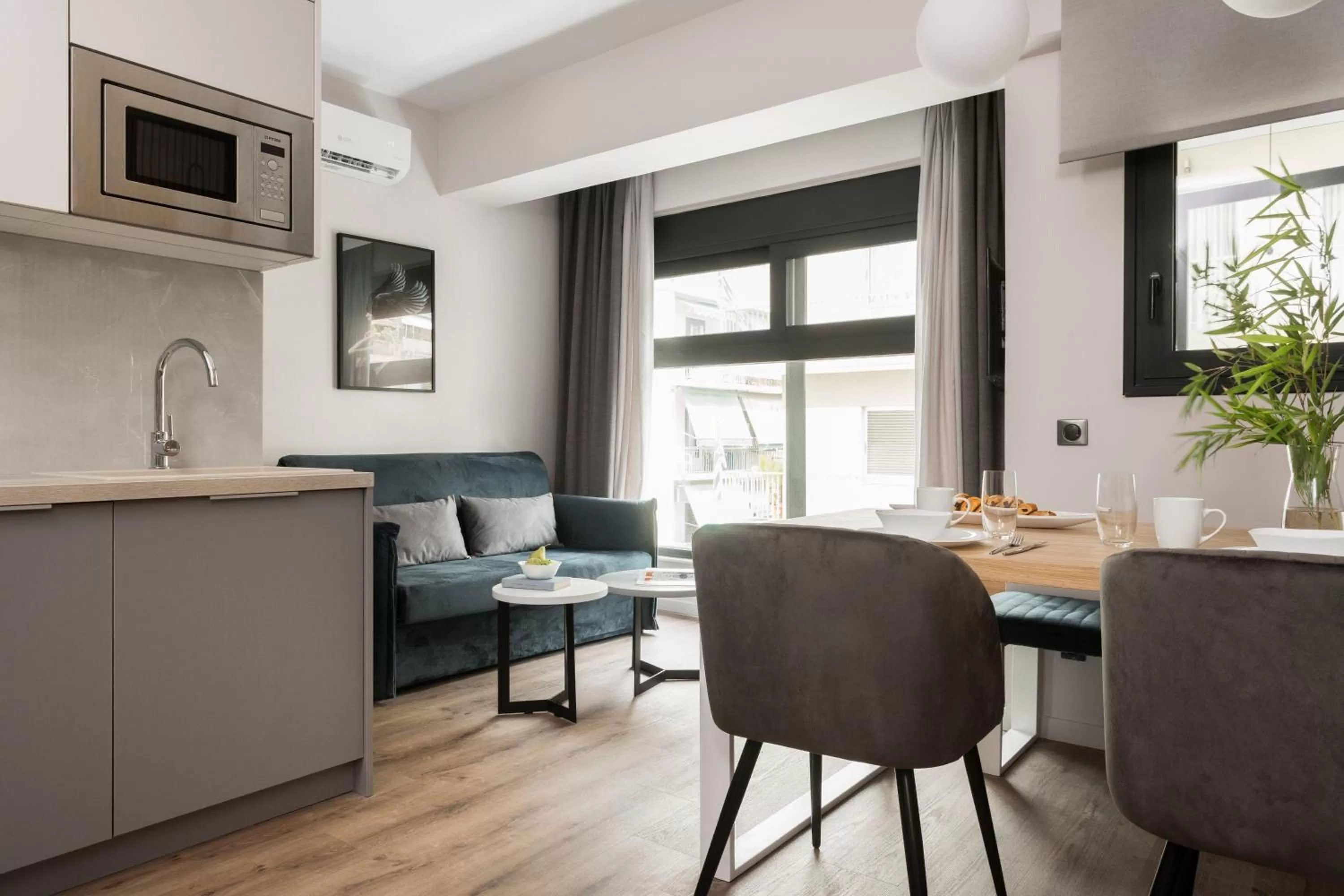 Kitchen or kitchenette in LUX&EASY Athens Downtown Apartments