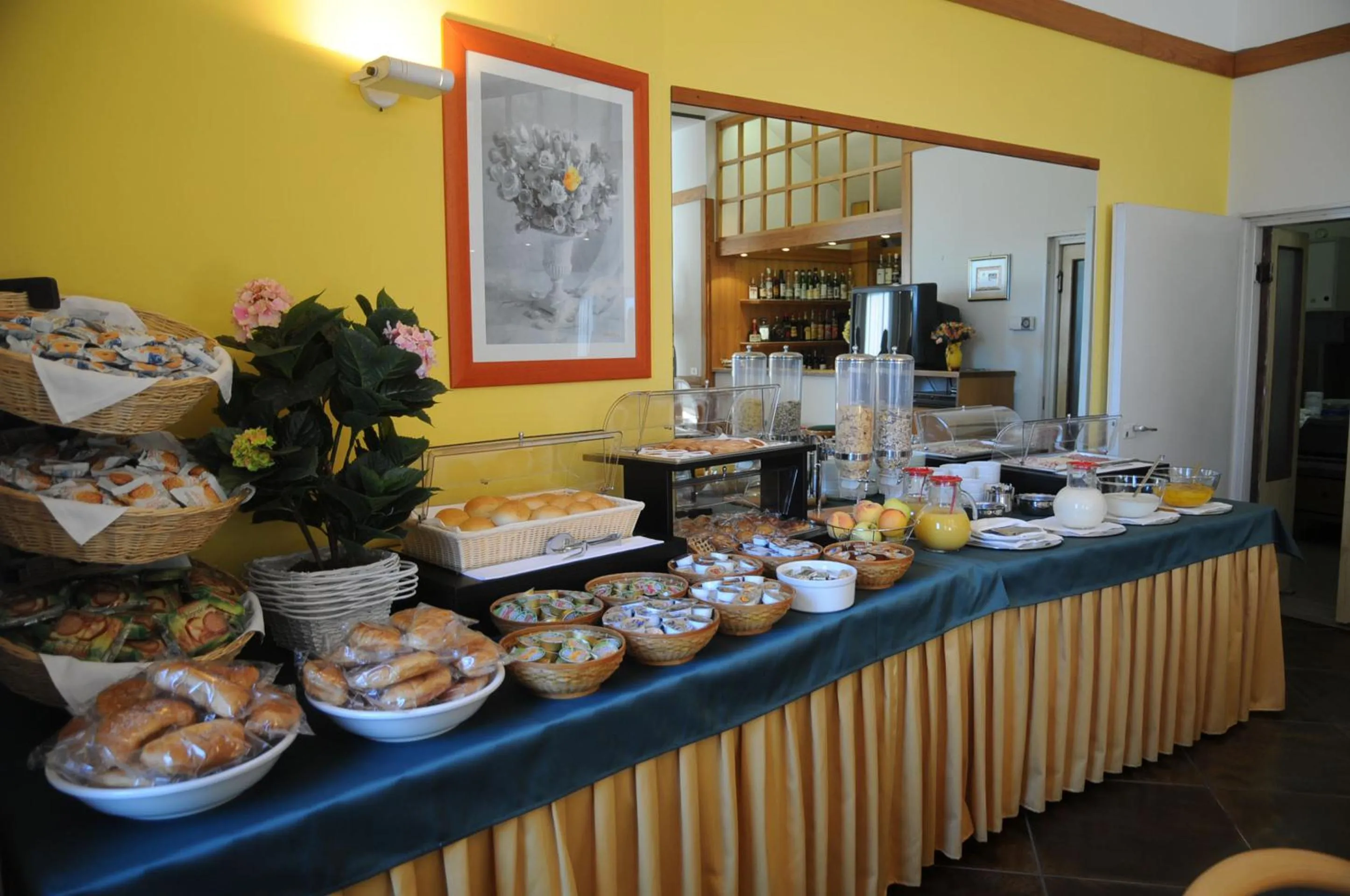 Breakfast in Hotel Italie et Suisse