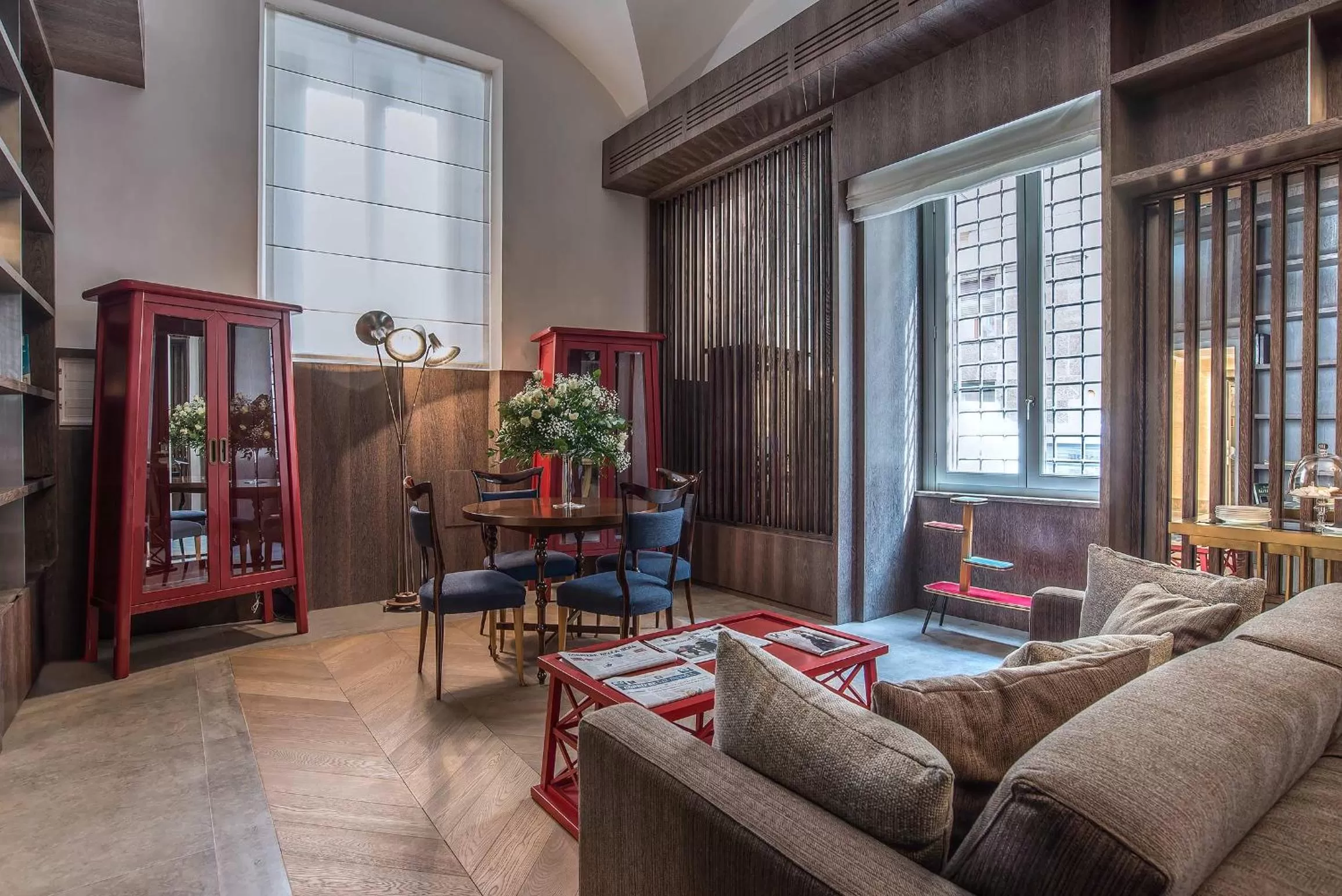 Library in Hotel Martis Palace