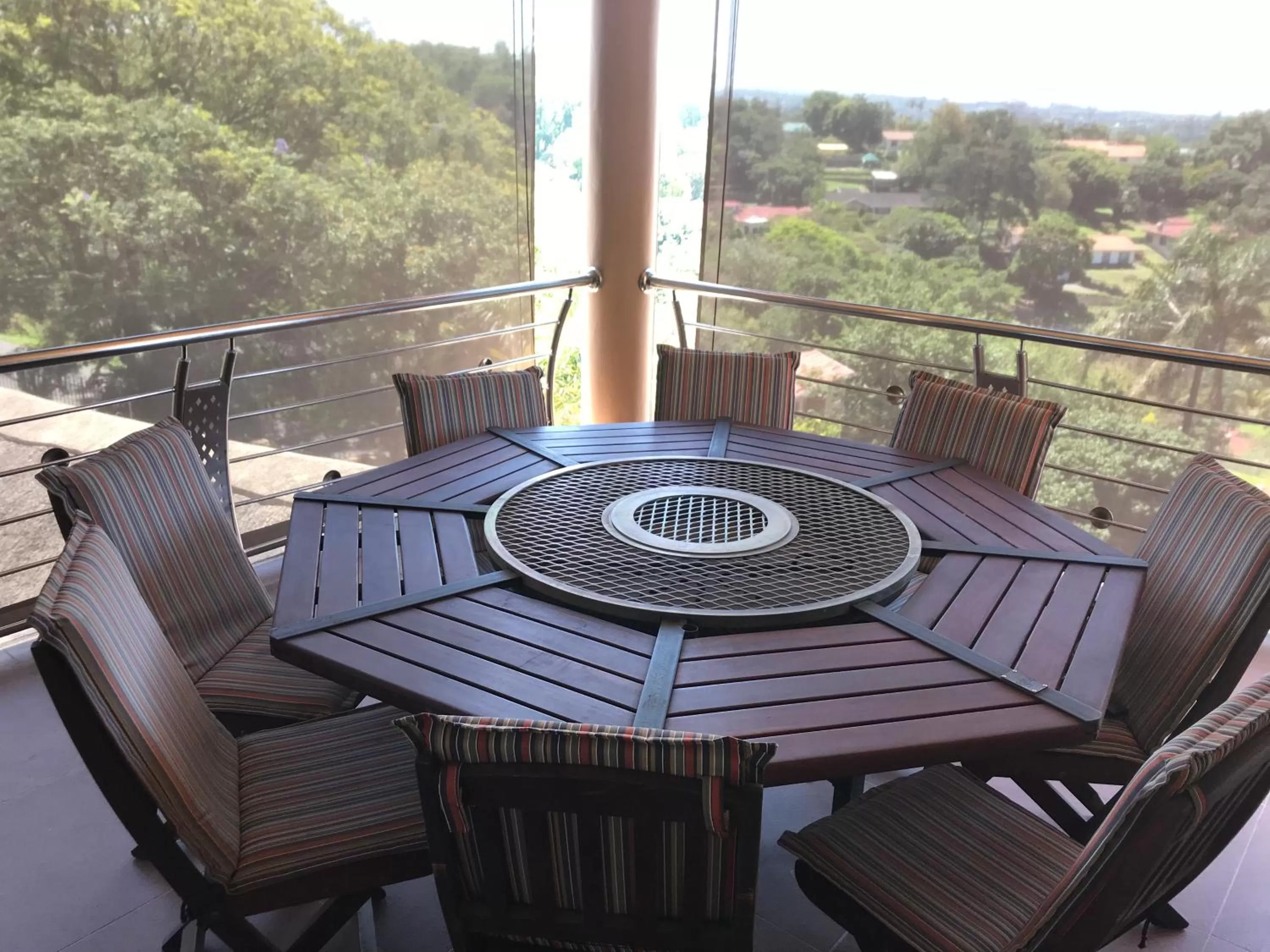 Jay and Bee Guesthouse