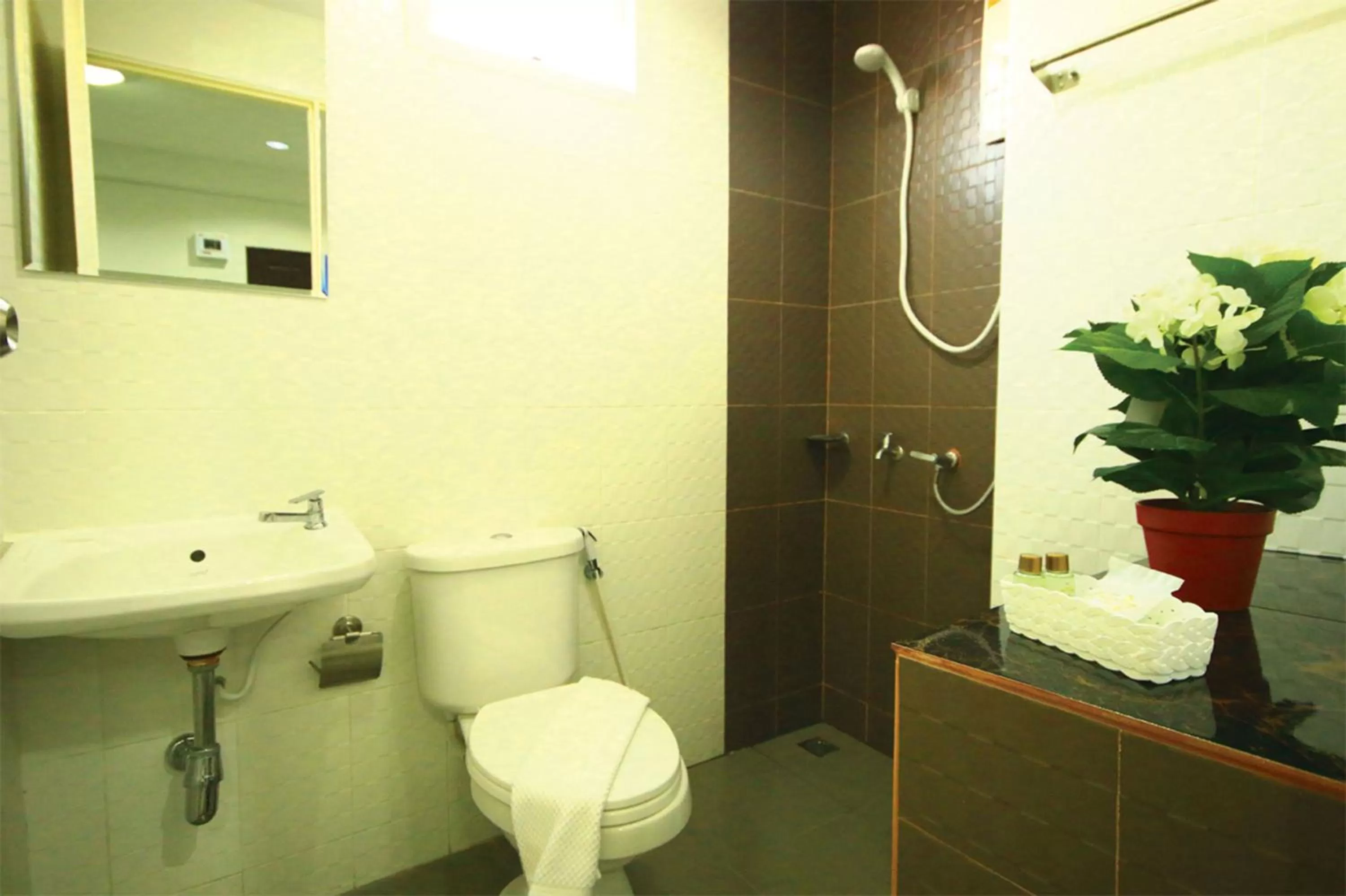 Bathroom in Baan Samrarn