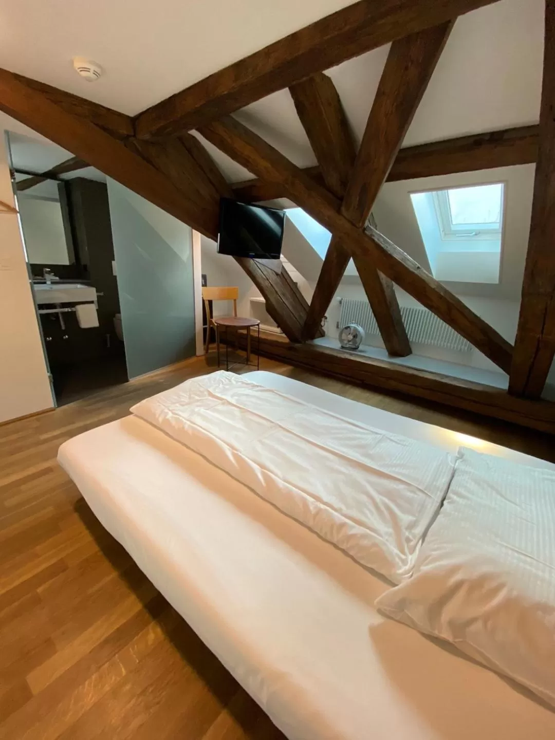 Bed in Hotel Lestelle - self check-in