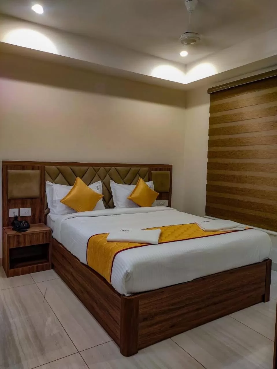 Bed in RR Mount Elite Suites