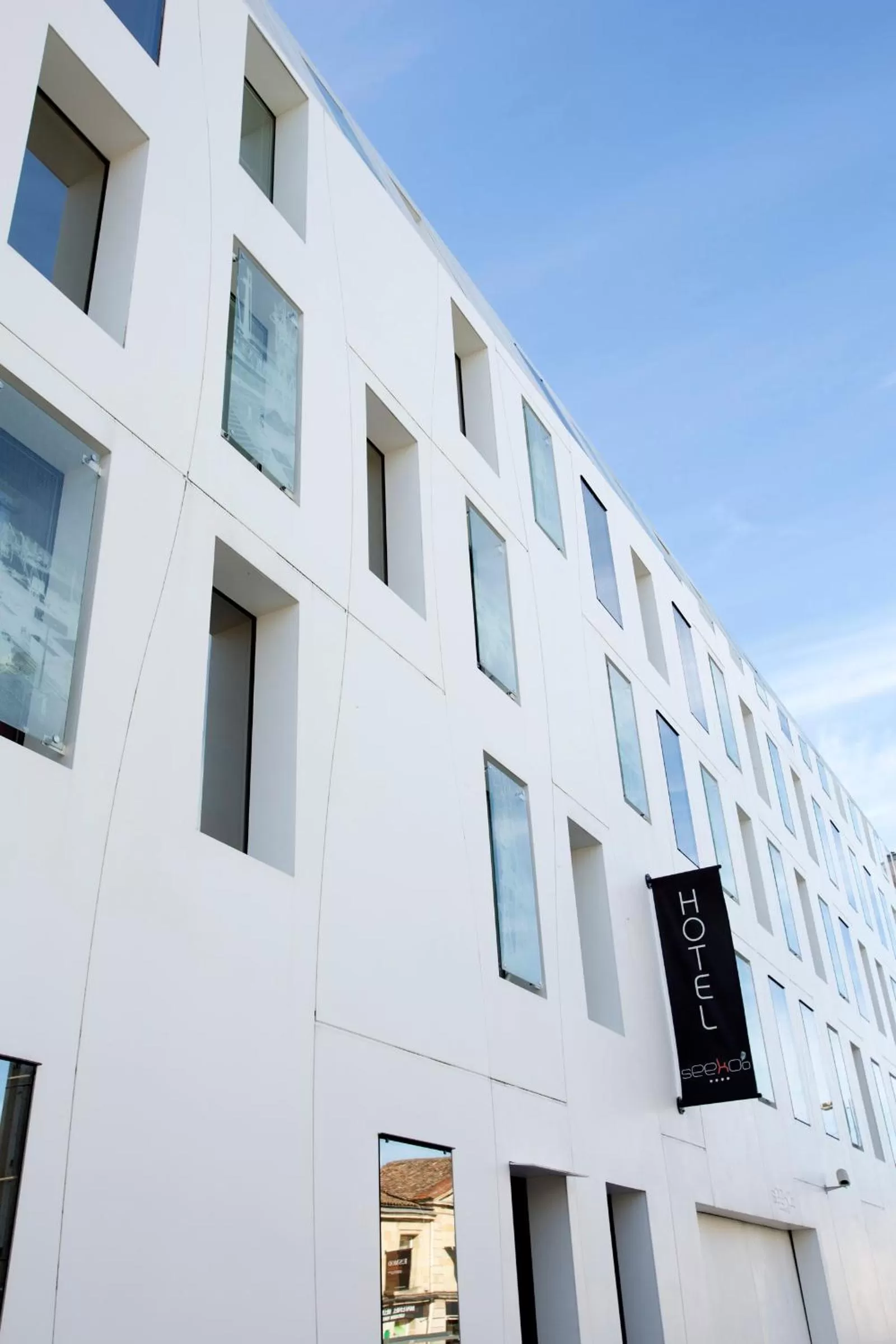 Facade/entrance in Seeko'o Hotel Bordeaux