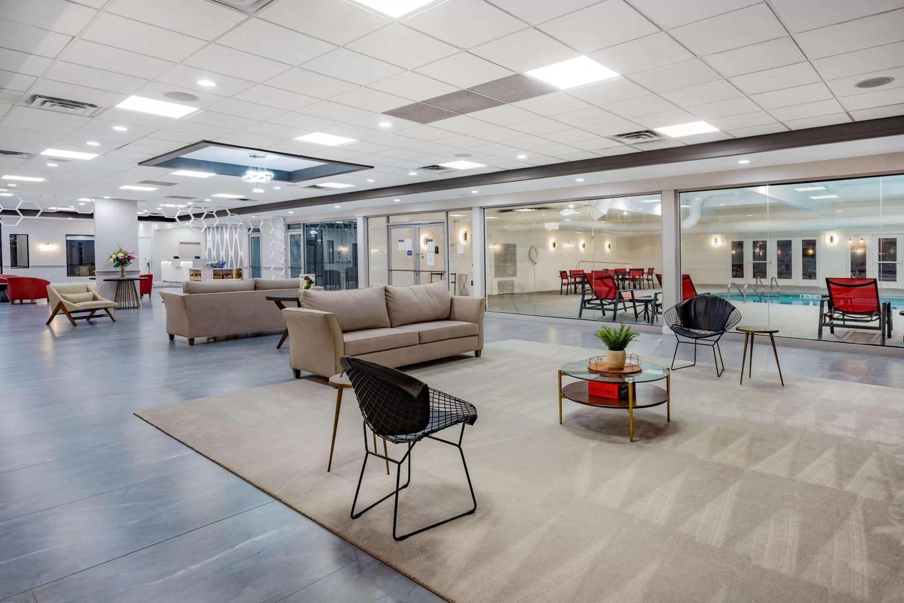 Restaurant/places to eat in Ramada by Wyndham Hartford North - Bradley Airport