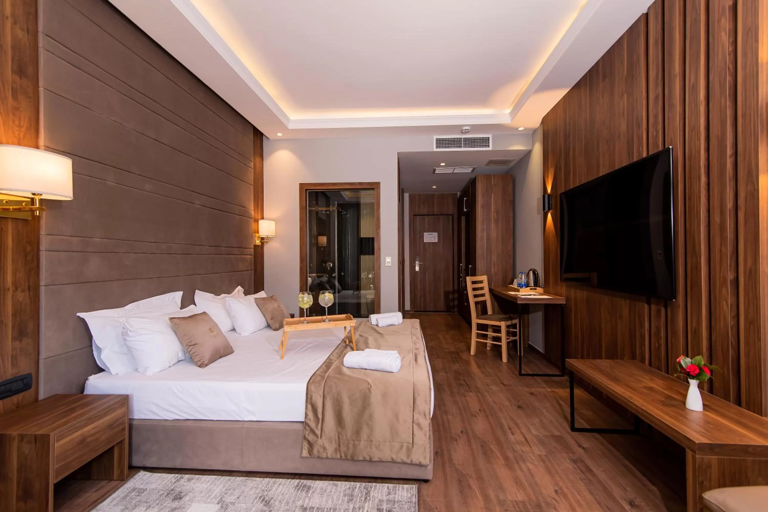 Bed in Deluxe & Executive SPA by Rafaelo