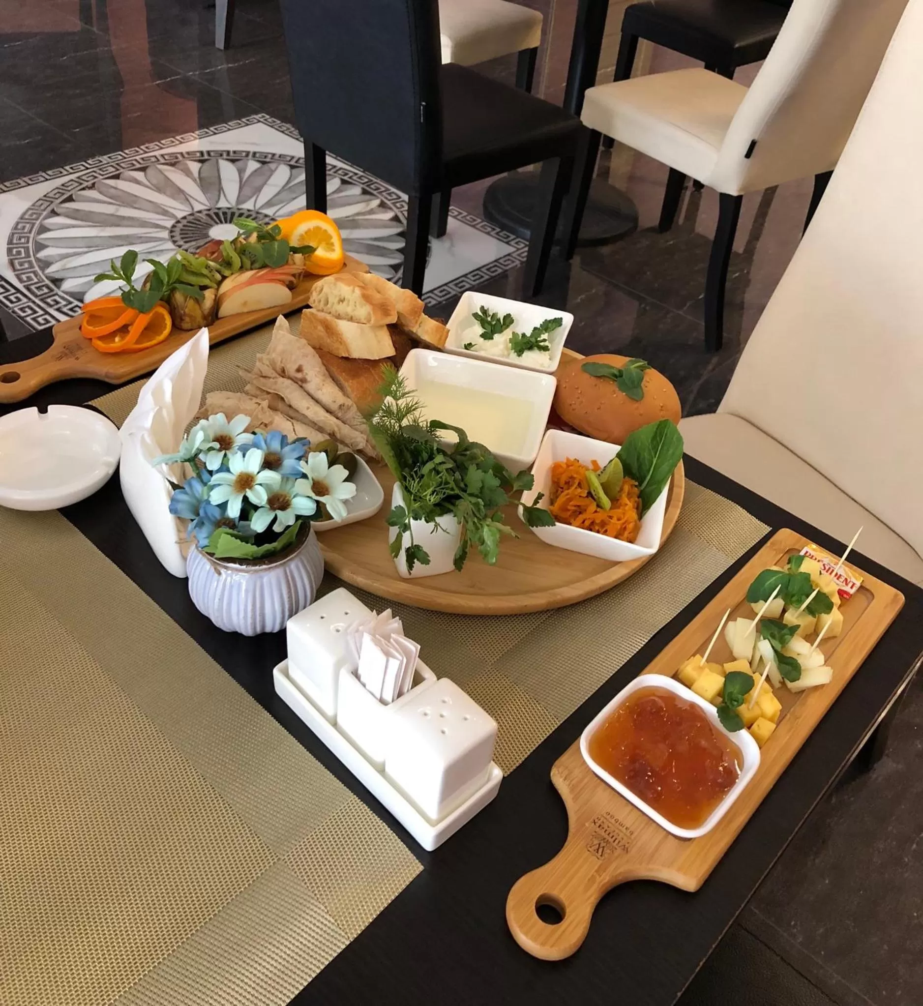 Breakfast in Nork Hotel