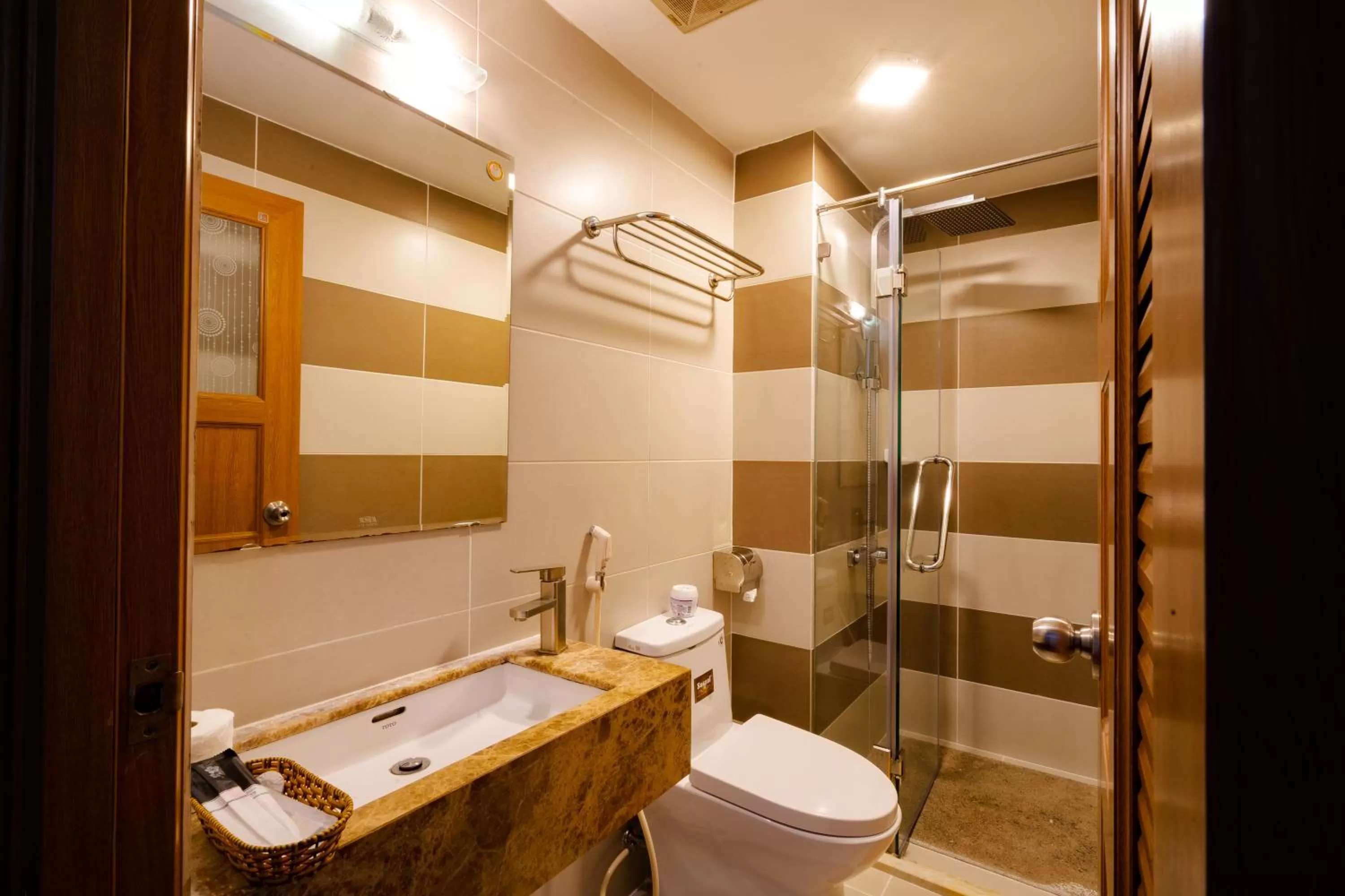 Bathroom in Saigon Amigo Hotel