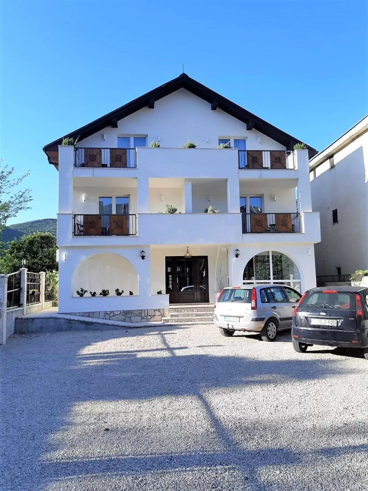 Property building in Herceg Vila