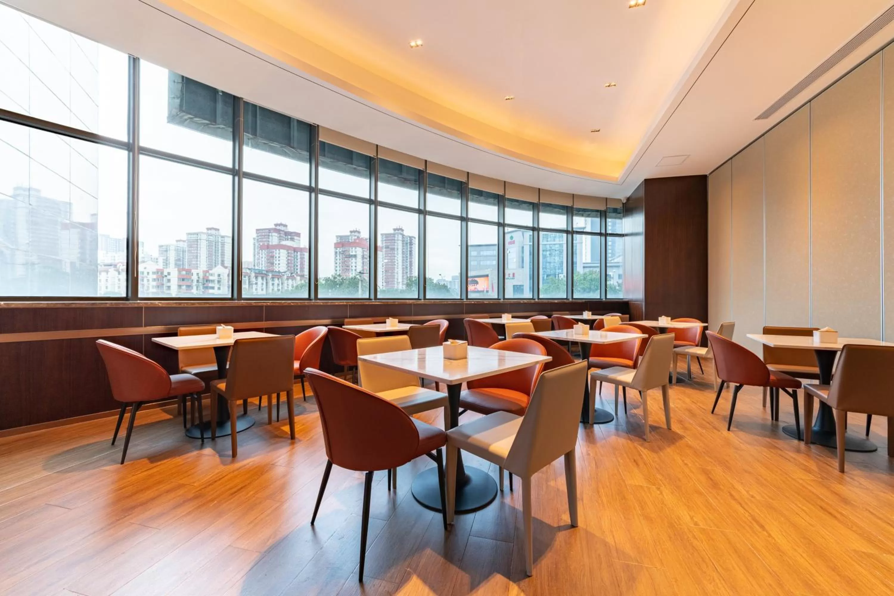 Restaurant/places to eat in Holiday Inn Express Beijing Wangjing Center by IHG