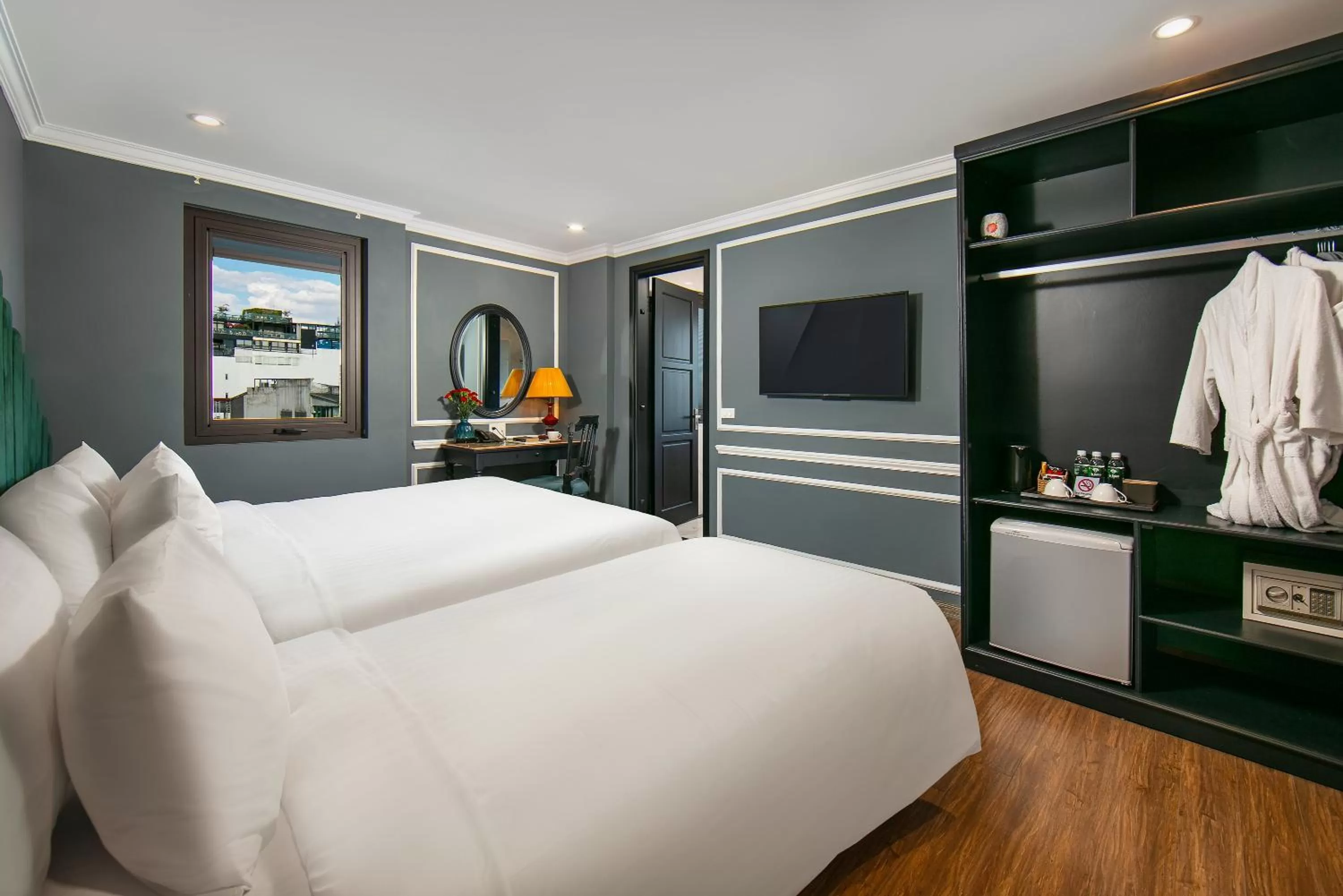 Photo of the whole room in La Selva Premium Hotel