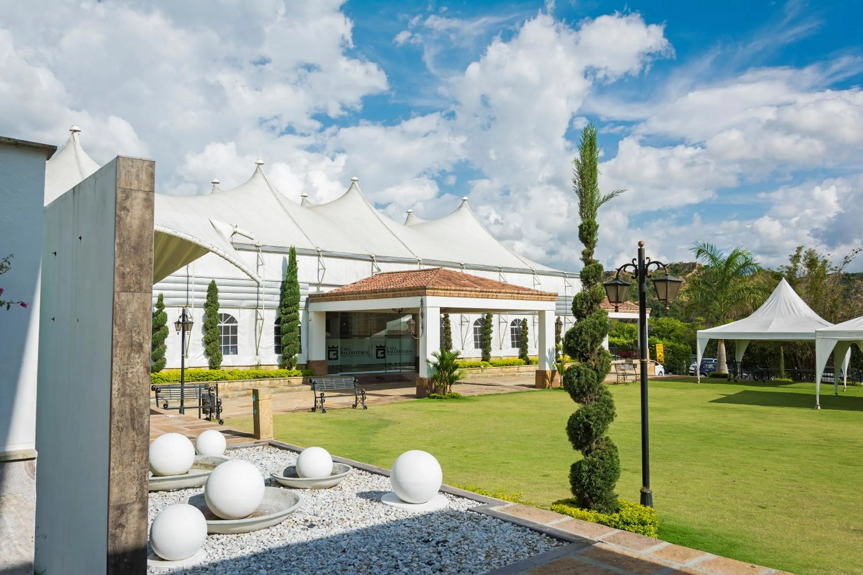 Shopping Area in Hotel San Juan Internacional