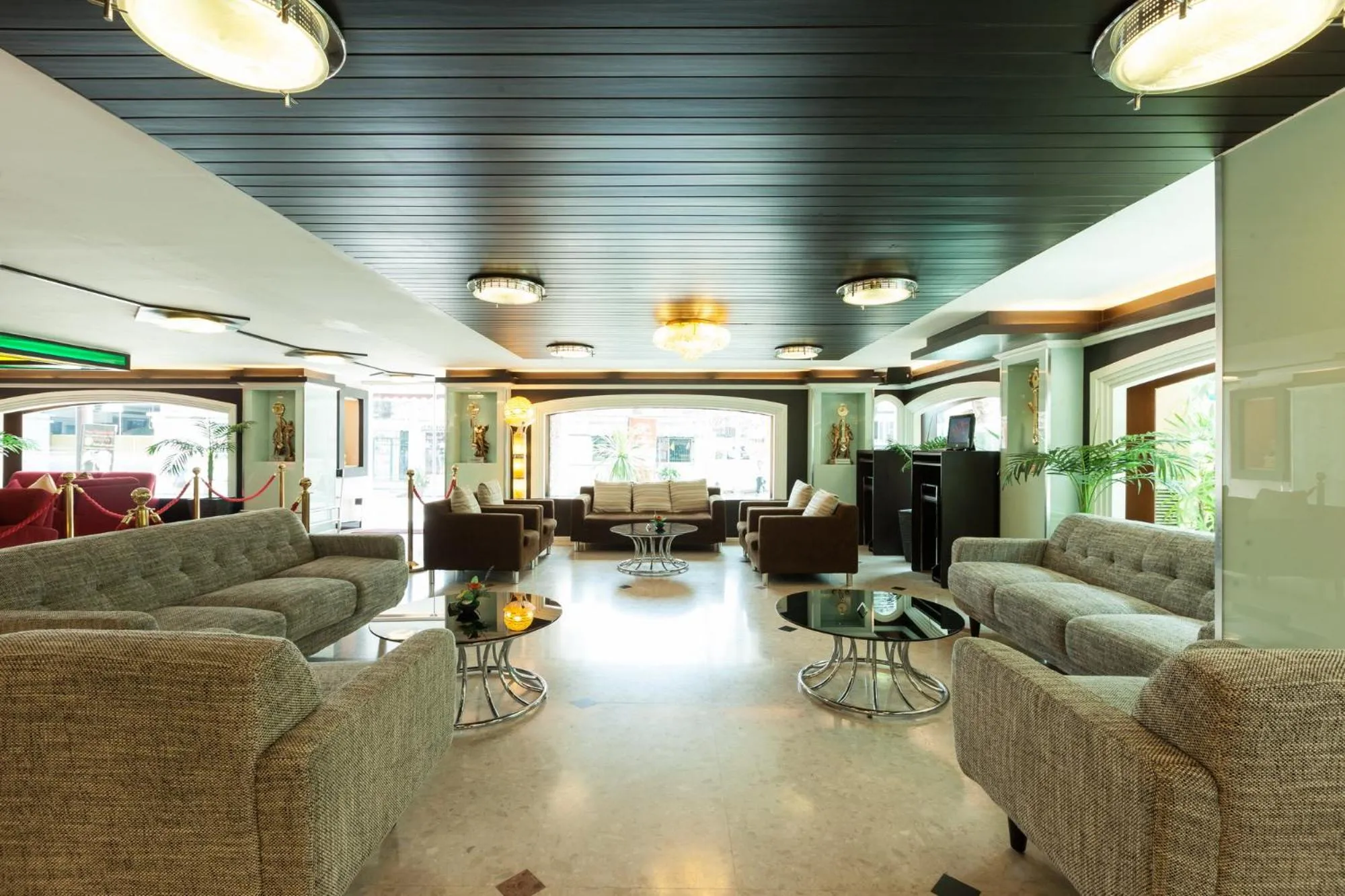Lobby or reception in Vabua Asotel Bangkok