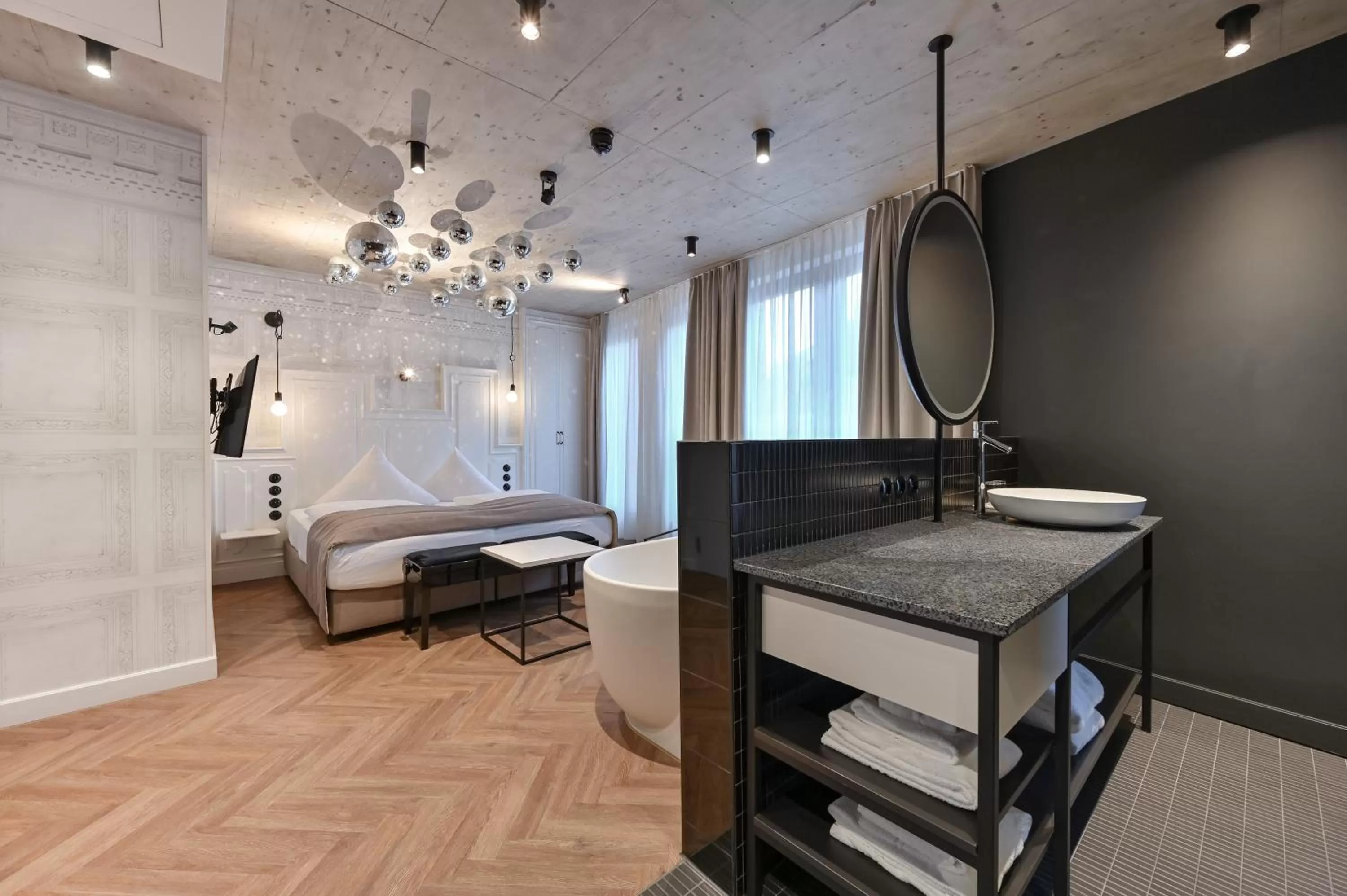 Photo of the whole room, Bed in Hotel Sonne