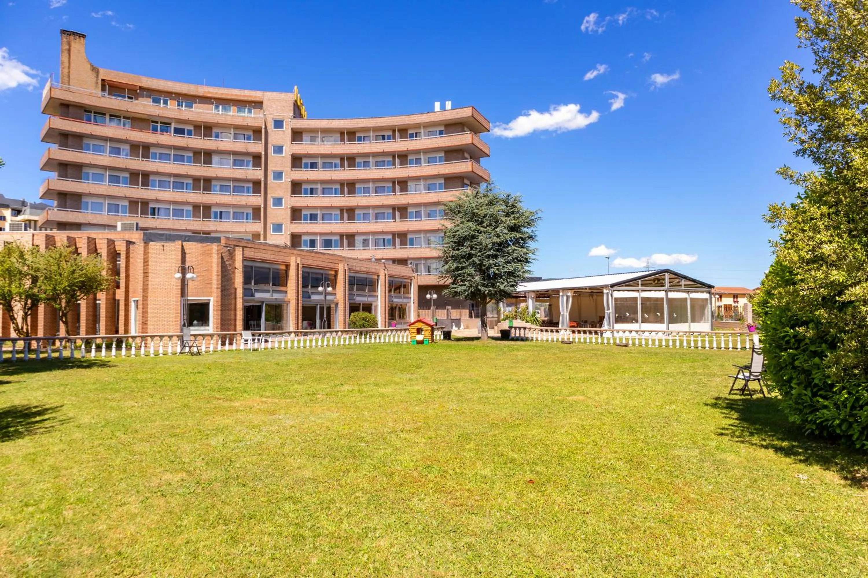 Property building in Hotel Vejo