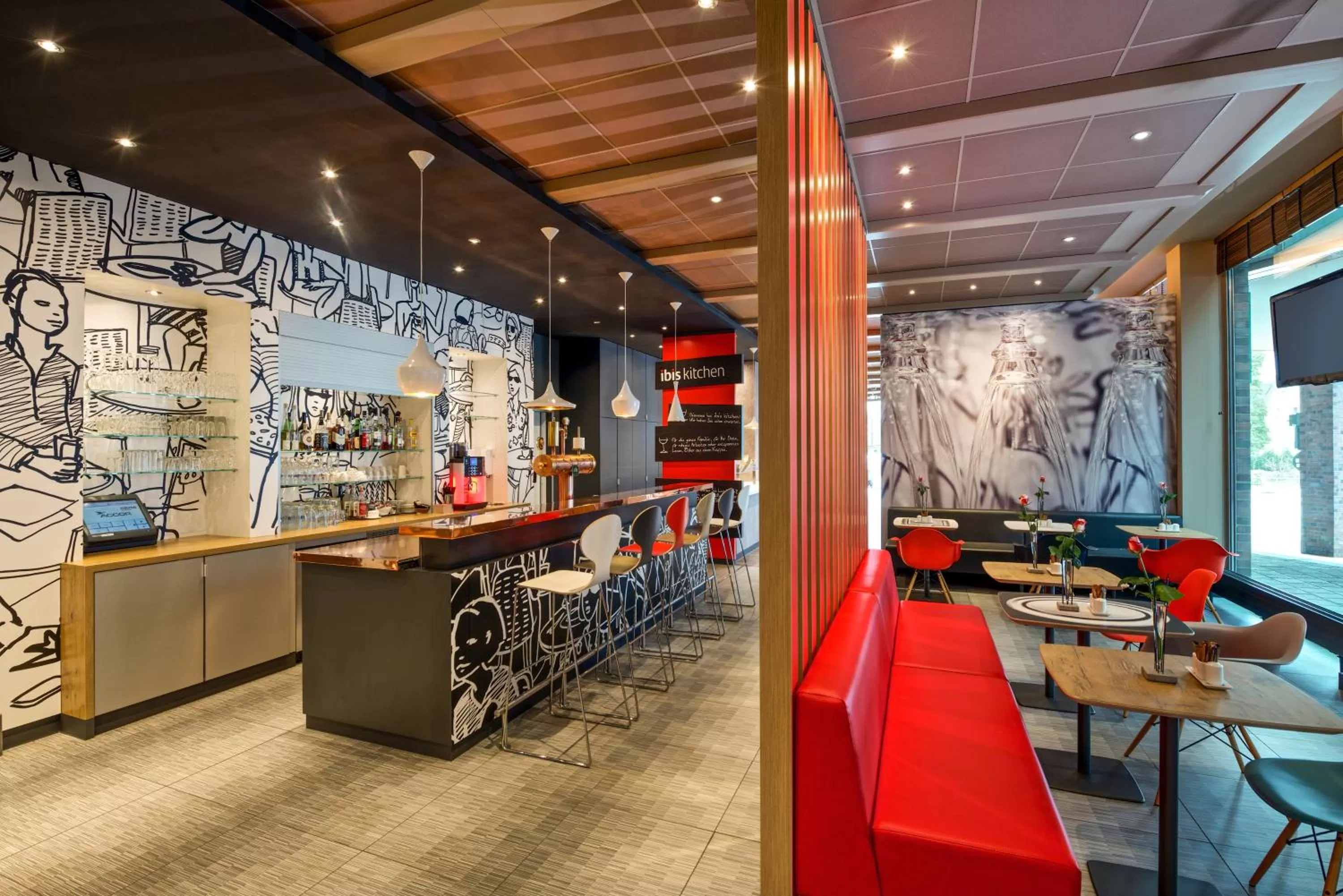 Lounge or bar in ibis Hamburg Alsterring