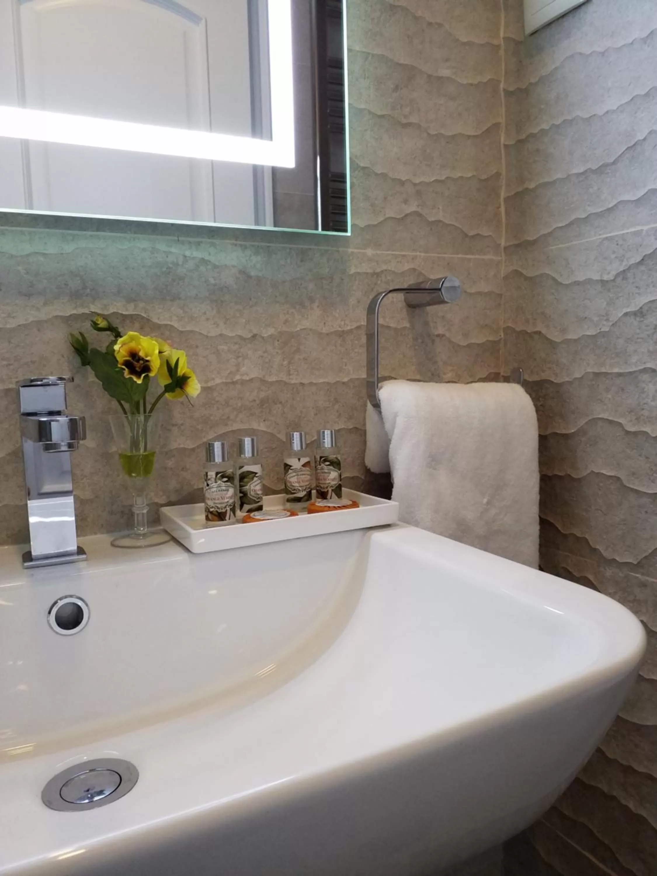 Bathroom in Private Villa Porto