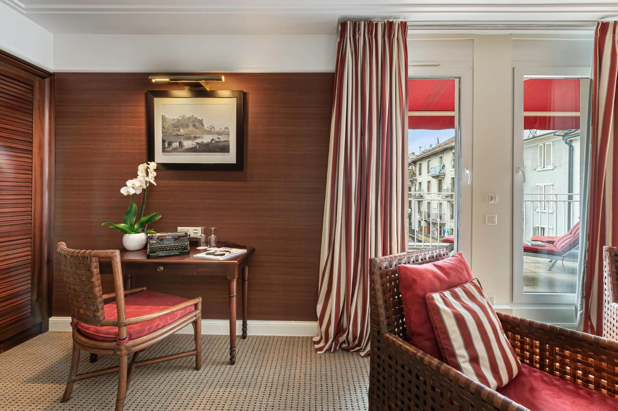 Decorative detail in Kipling Manotel