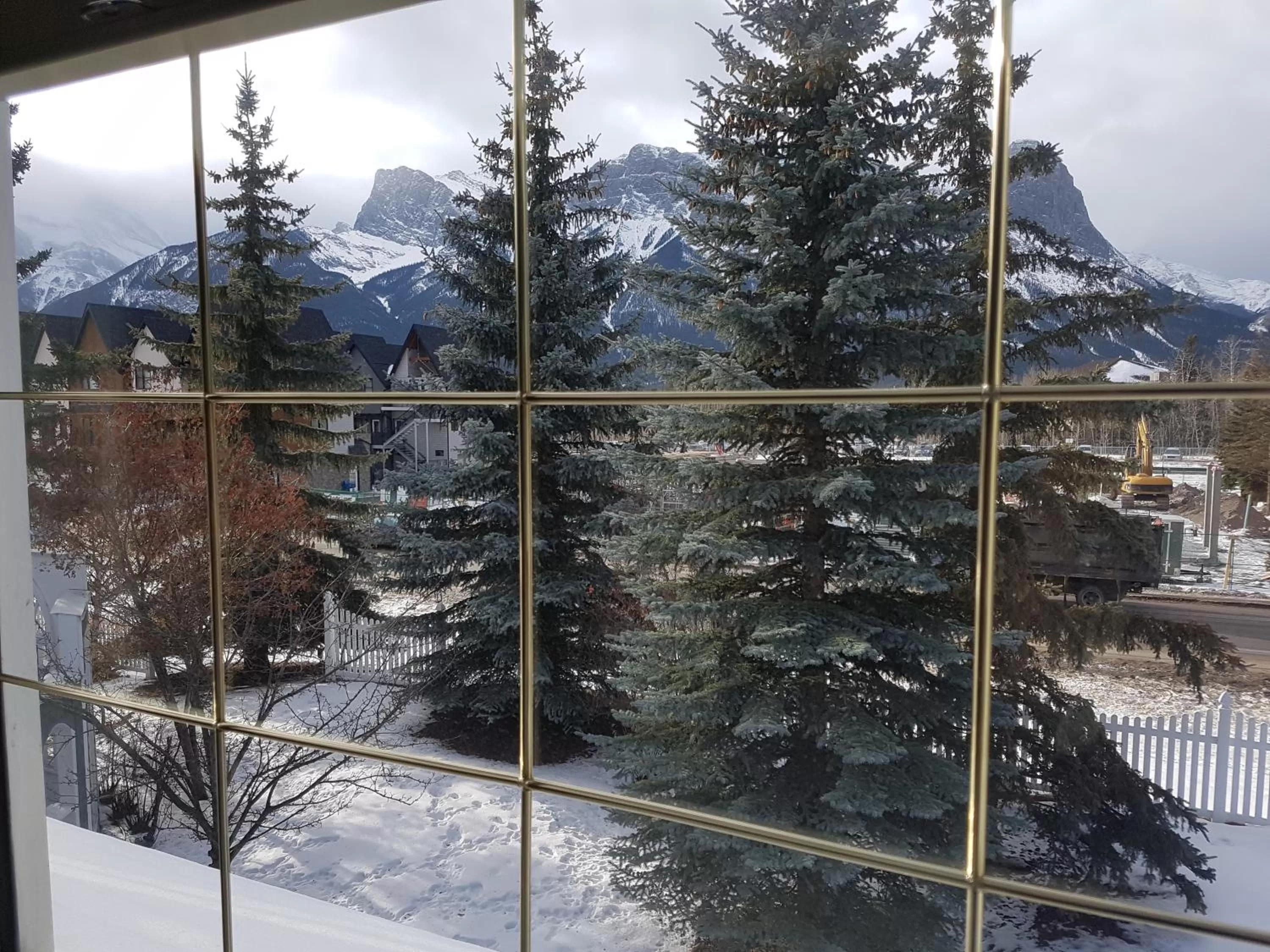 Mountain view in Lady MacDonald Country Inn