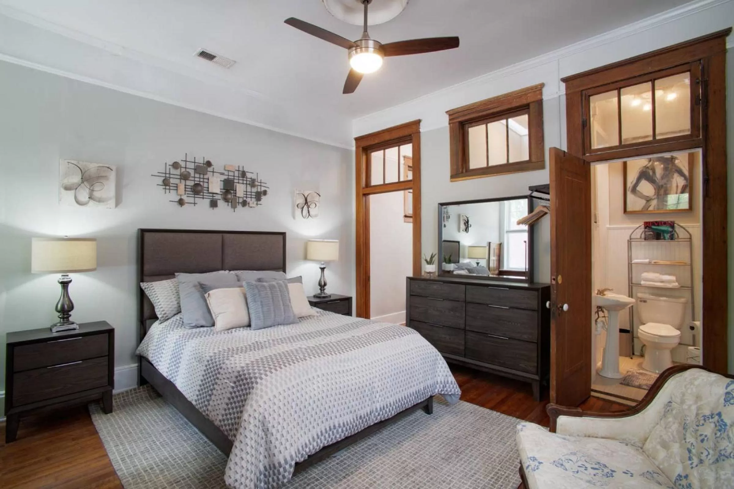 Bedroom in 101 E Waldburg - Cozy Cottage just off of Forsyth Park