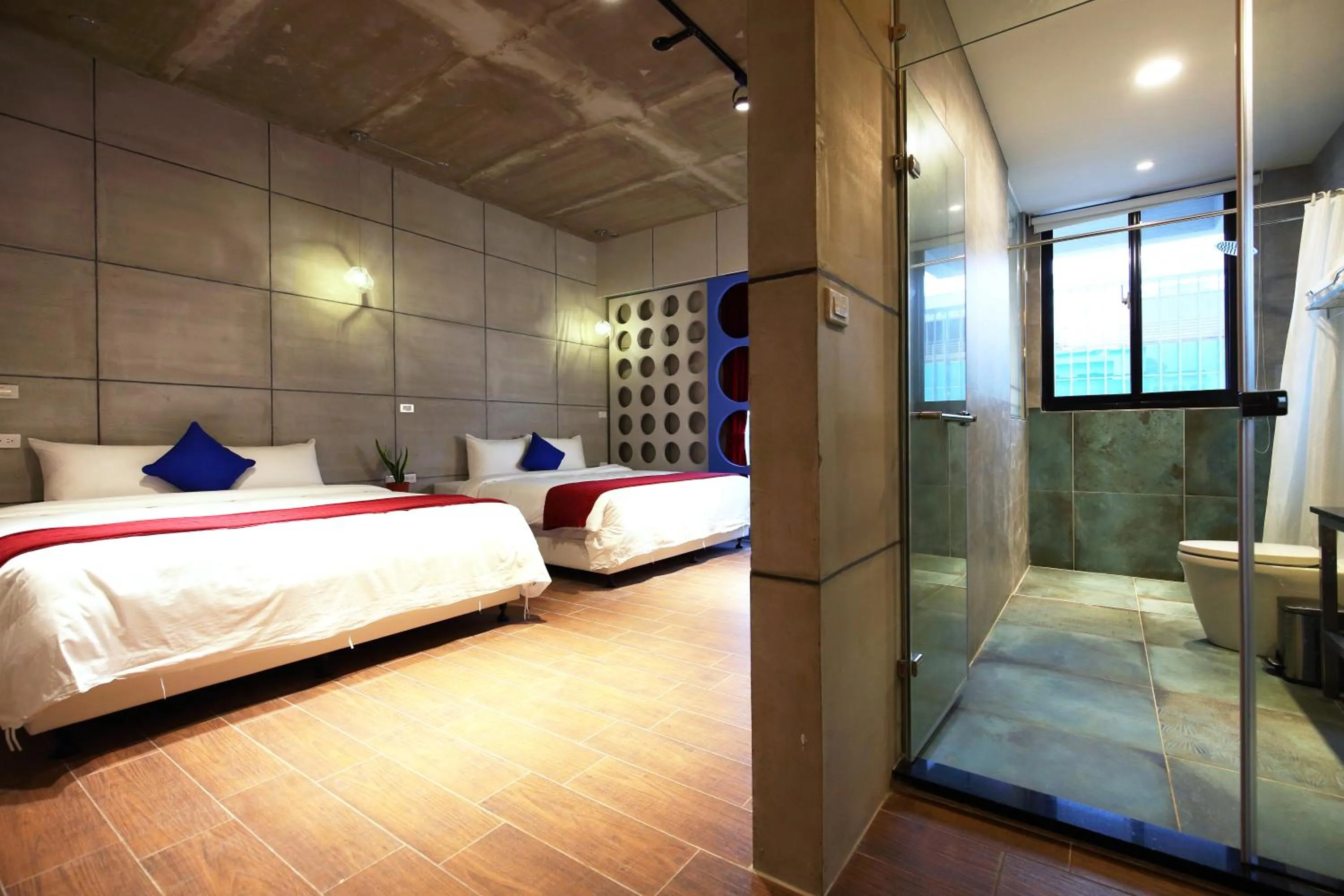 指南針民宿2178 & 工殿民宿2182