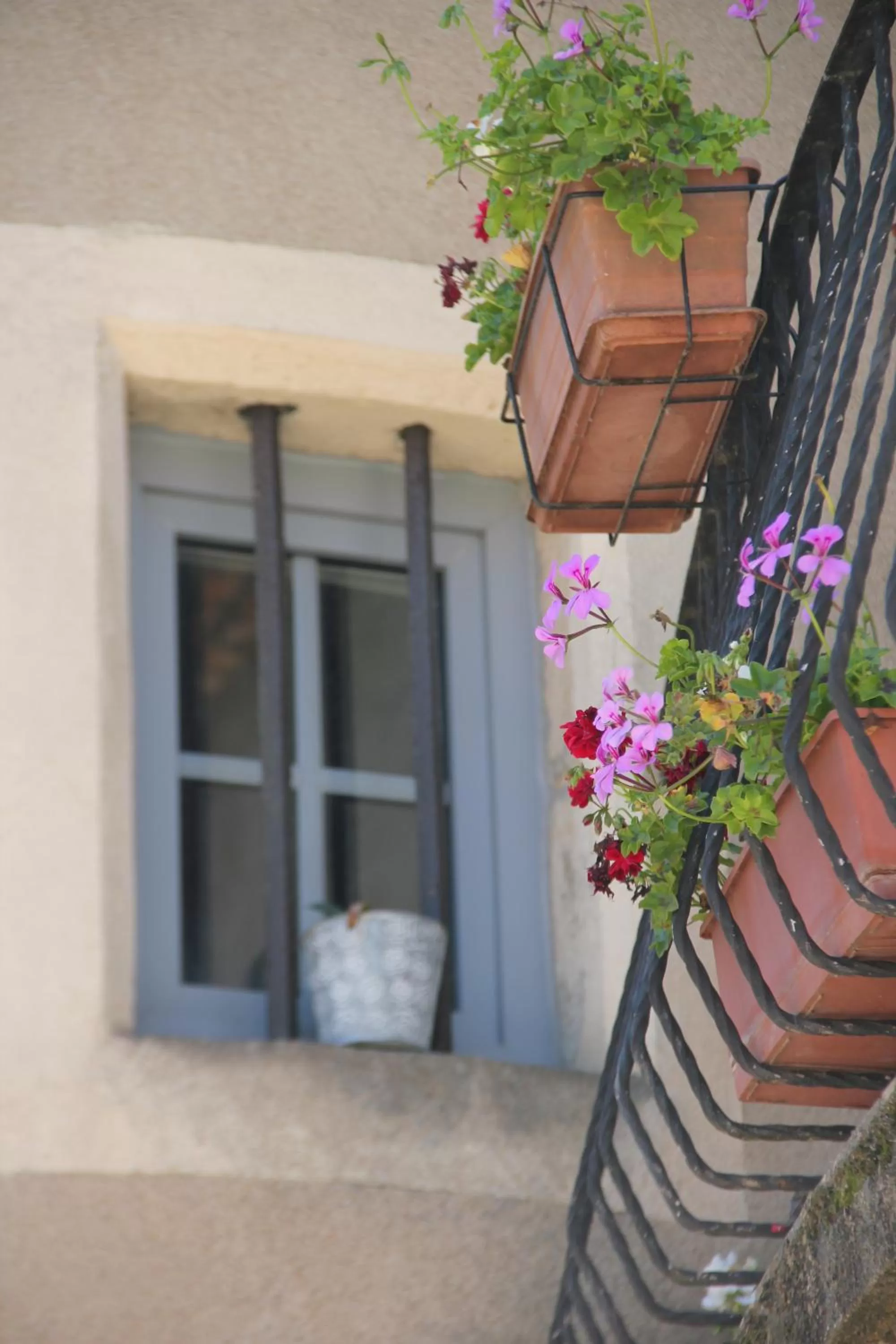 Facade/entrance in Château Besson