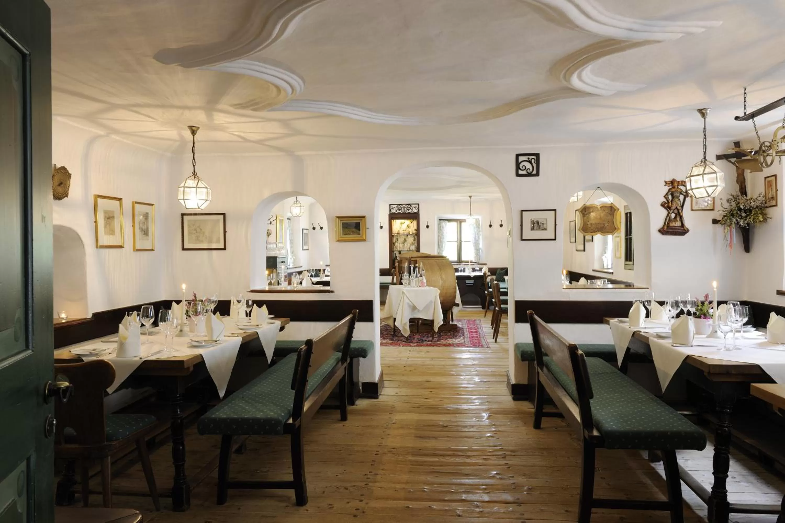 Restaurant/places to eat in Hotel Gut Ising