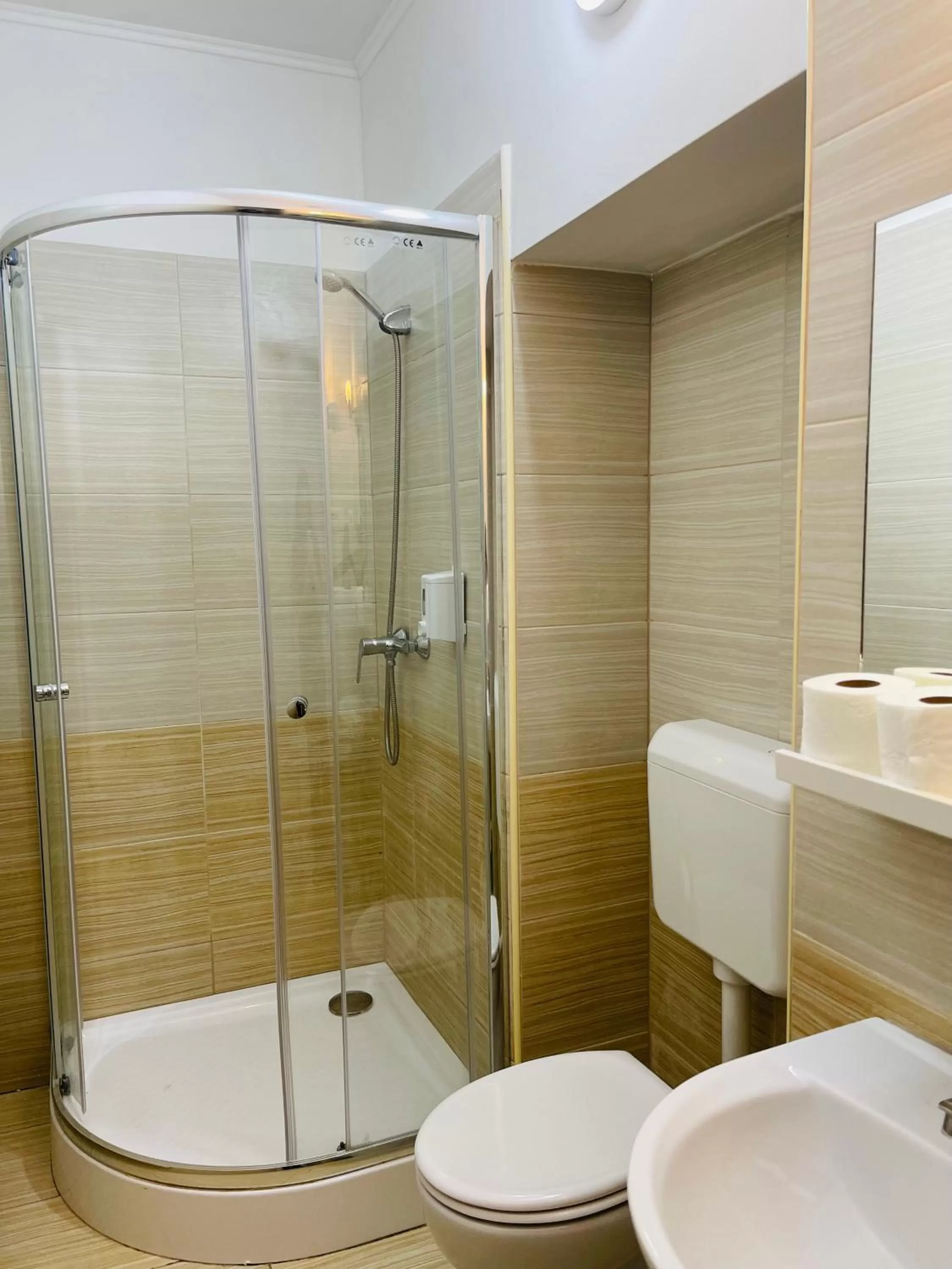 Bathroom in Easy Star Hotel